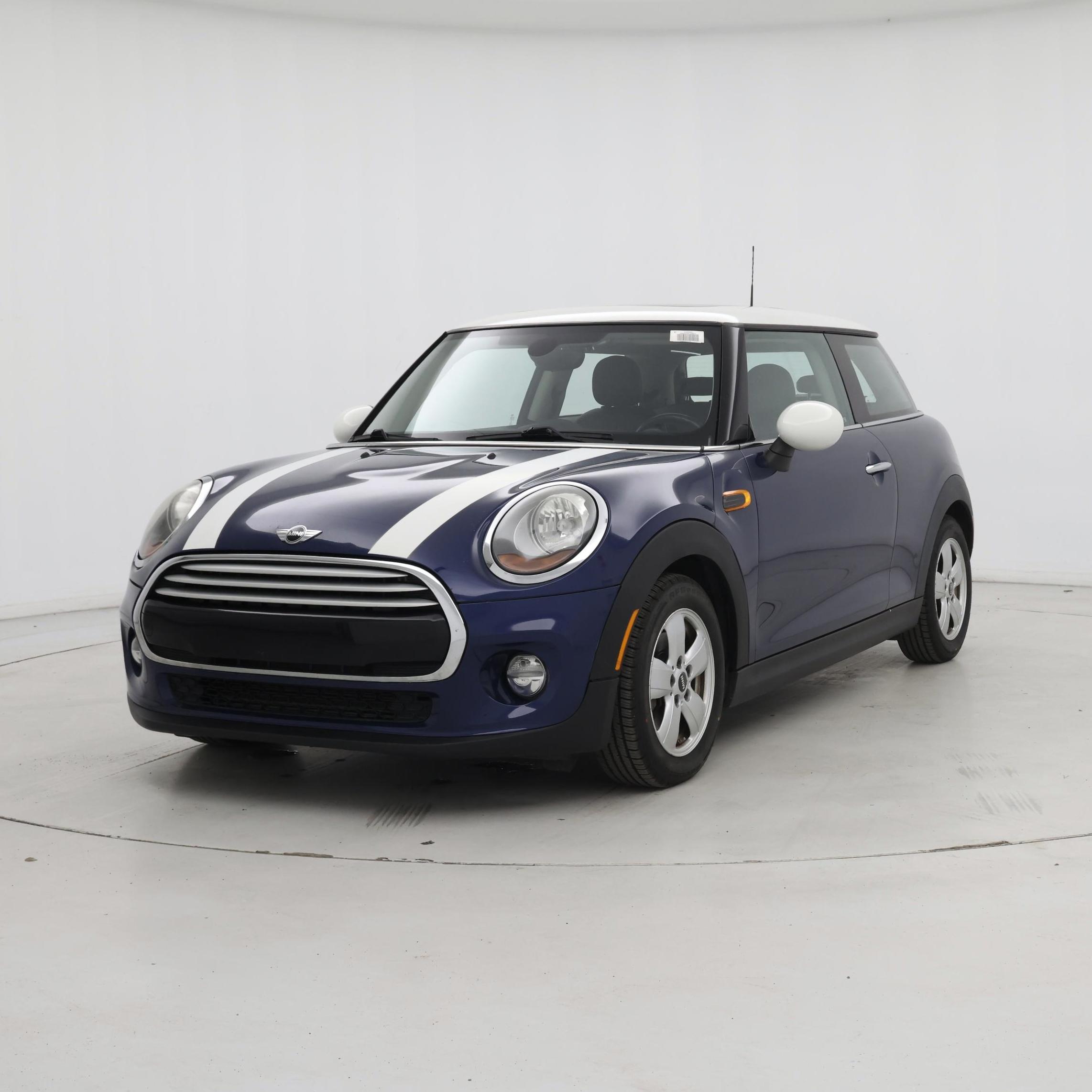 Thumbnail: 2015 MINI Cooper Hardtop - 4