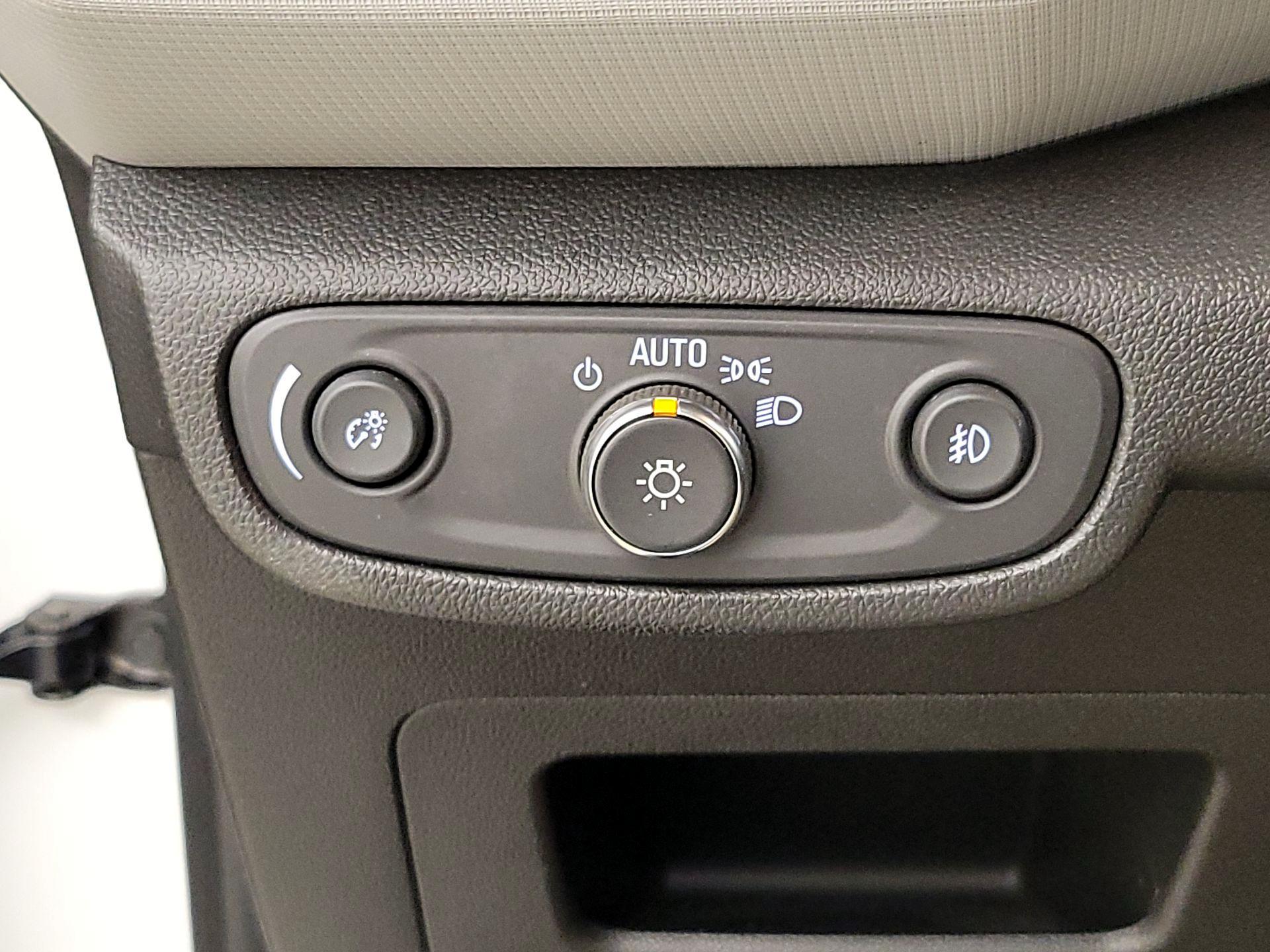 Thumbnail: 2021 Chevrolet TrailBlazer - 13