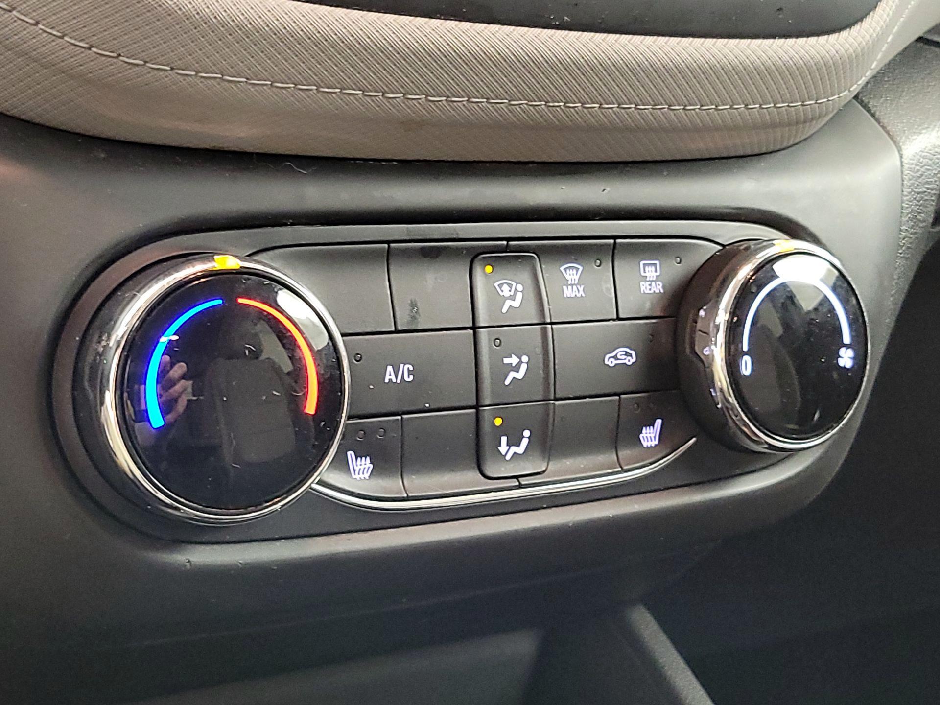 Thumbnail: 2021 Chevrolet TrailBlazer - 16