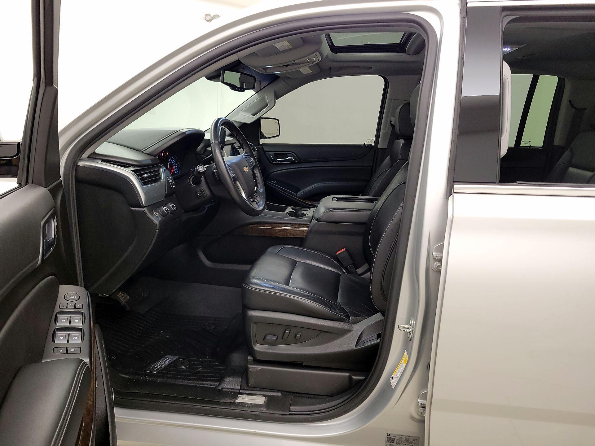 Thumbnail: 2020 Chevrolet Suburban - 11