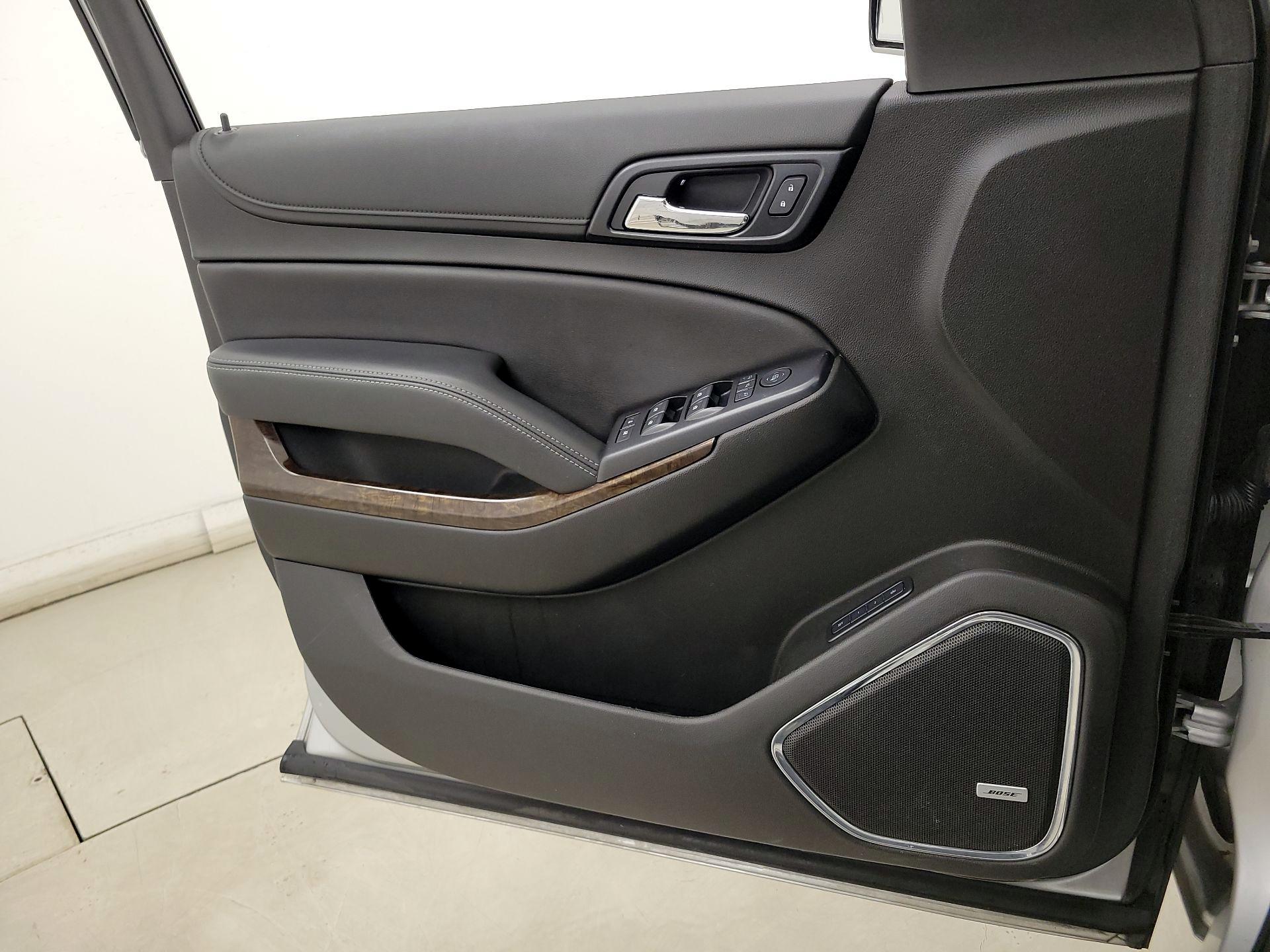 Thumbnail: 2020 Chevrolet Suburban - 12