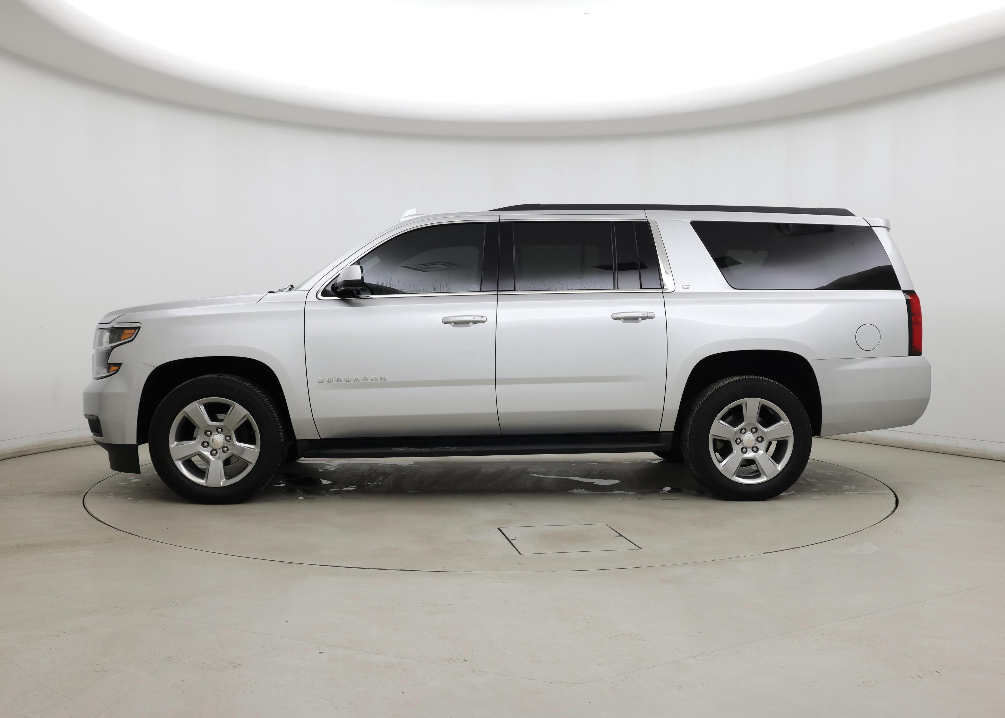 Thumbnail: 2020 Chevrolet Suburban - 3