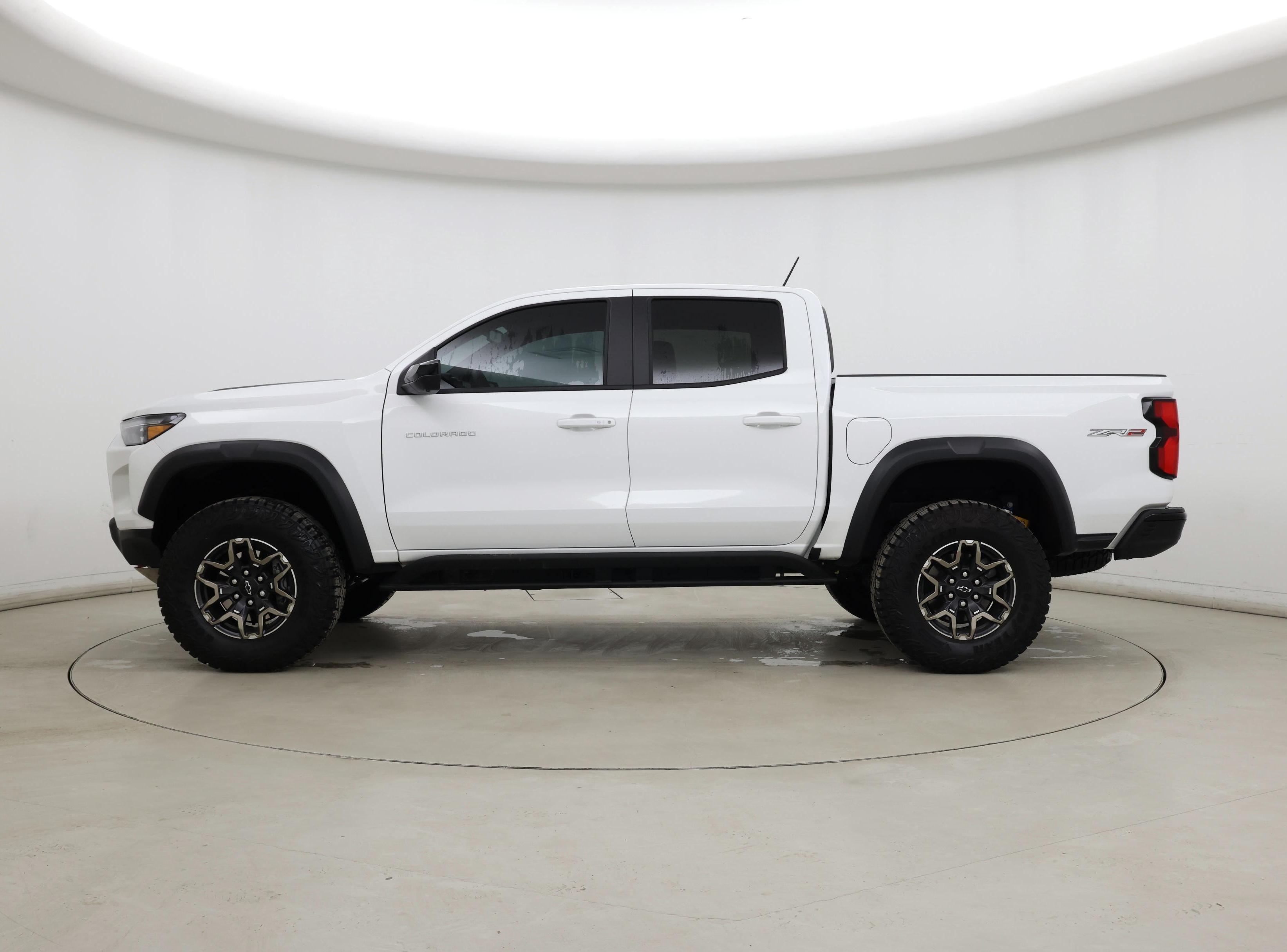 Thumbnail: 2025 Chevrolet Colorado - 3