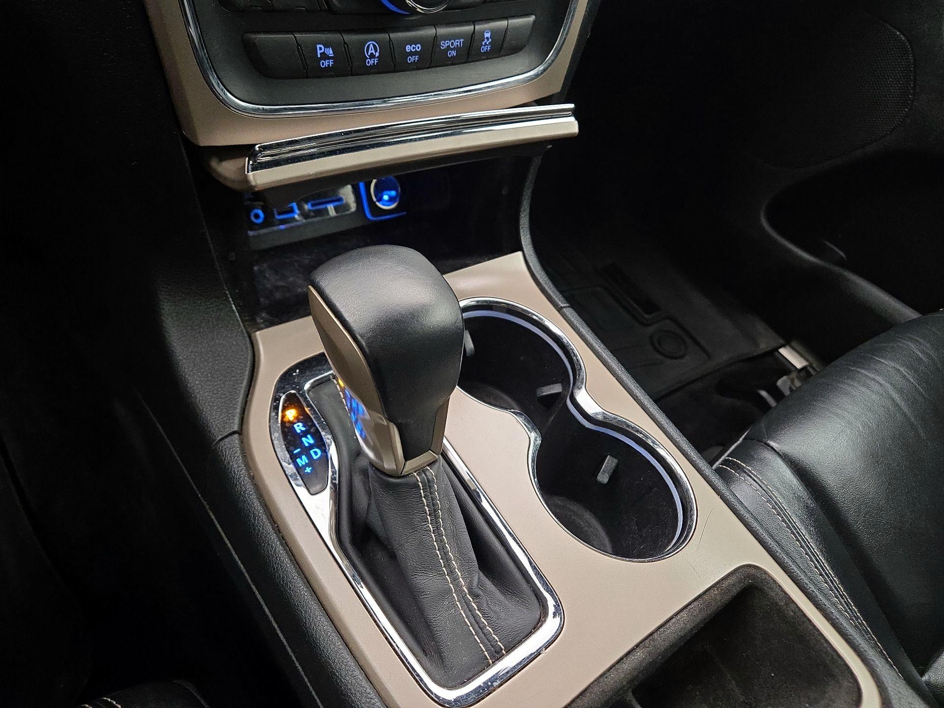 Thumbnail: 2017 Jeep Grand Cherokee - 17