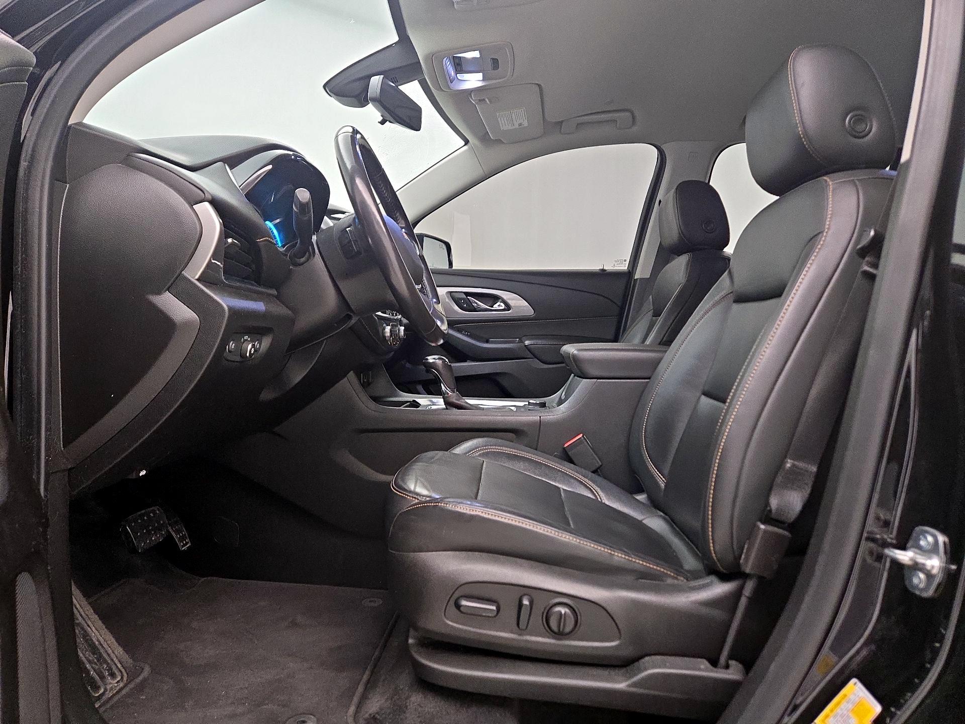 Thumbnail: 2019 Chevrolet Traverse - 11