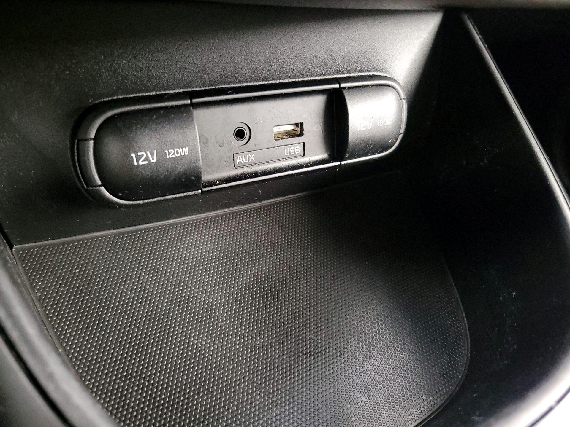 Thumbnail: 2018 Kia Soul - 18