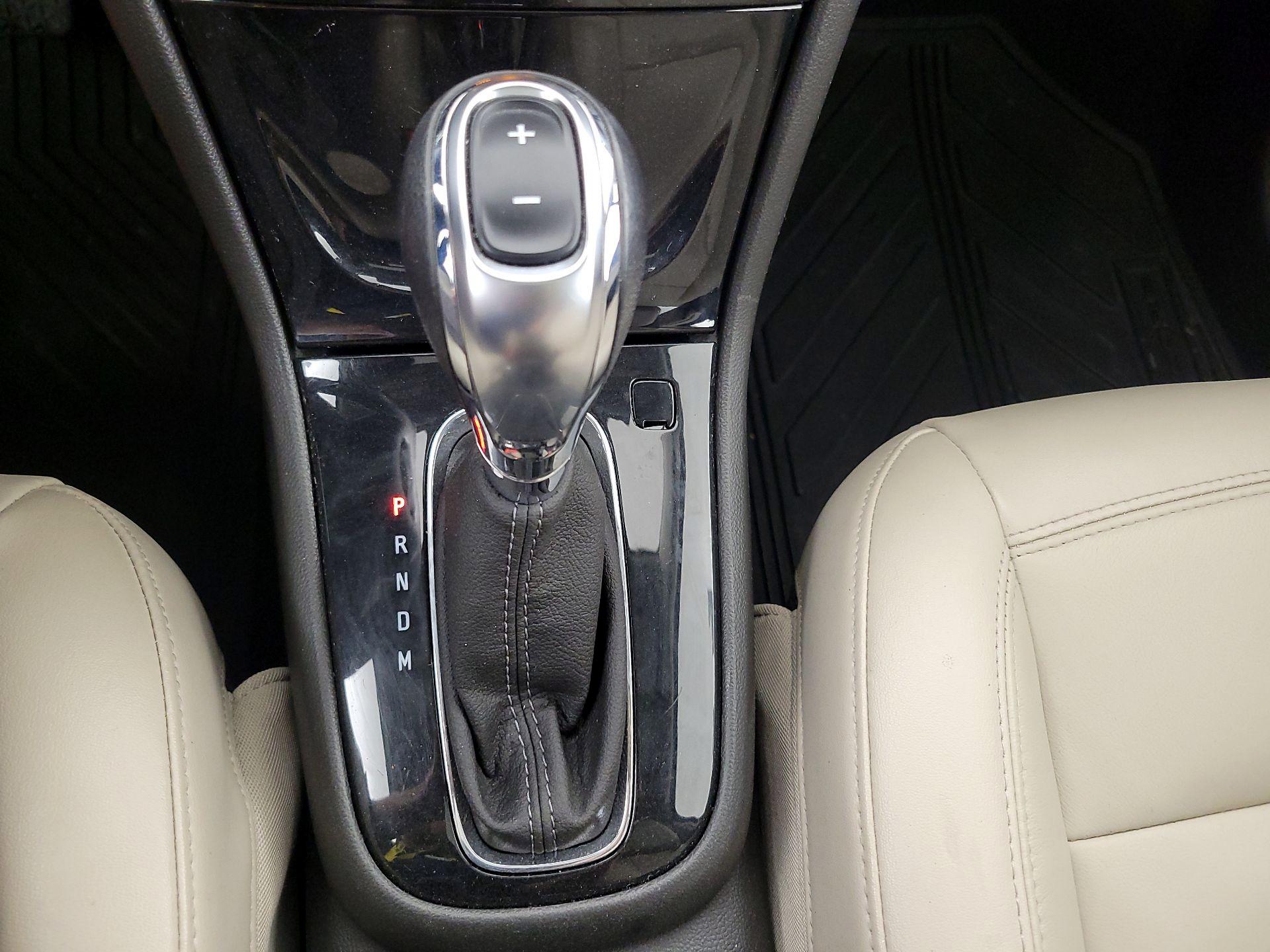 Thumbnail: 2019 Buick Encore - 17