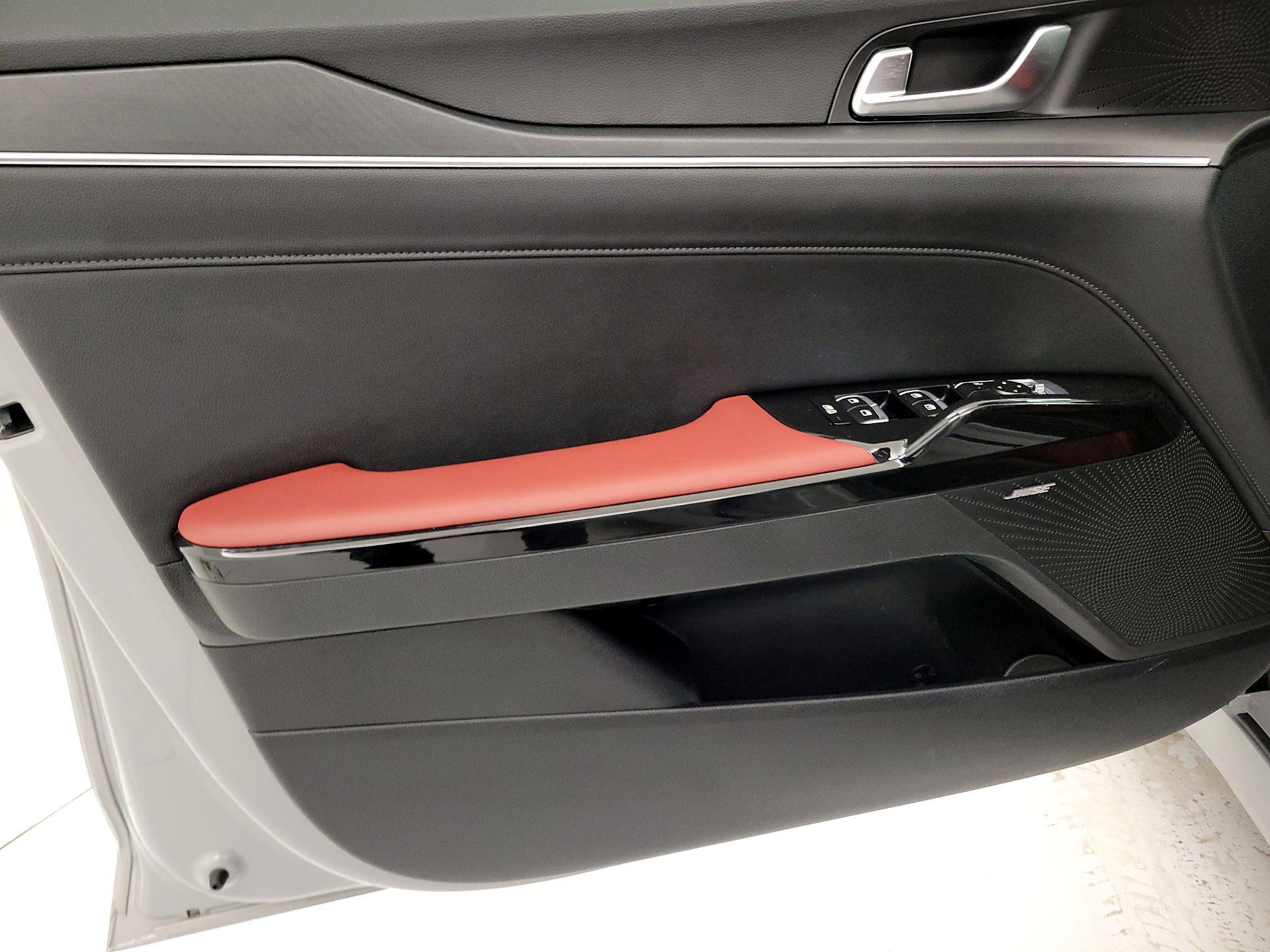 Thumbnail: 2025 Kia K5 - 12