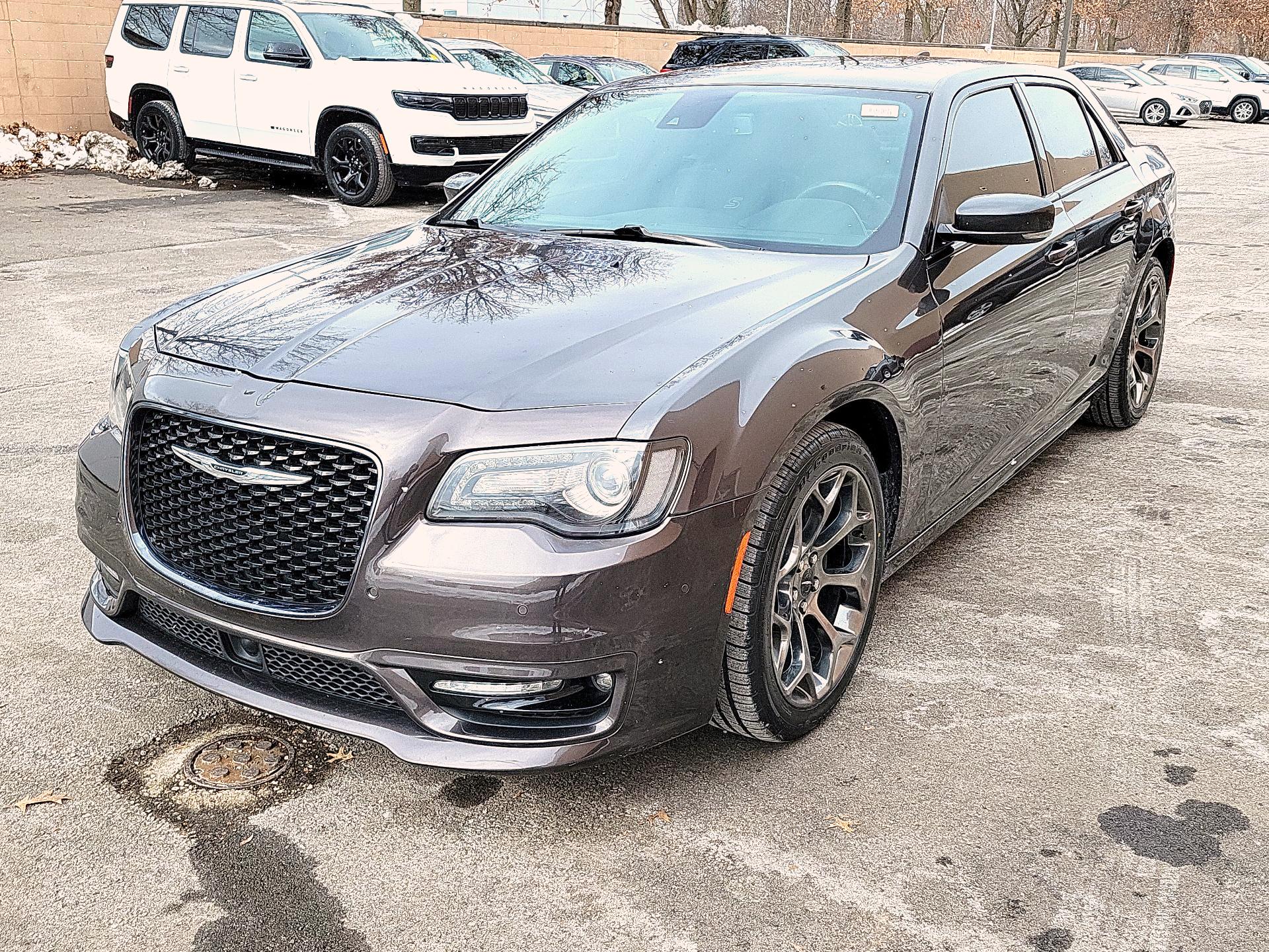 Thumbnail: 2018 Chrysler 300 - 3