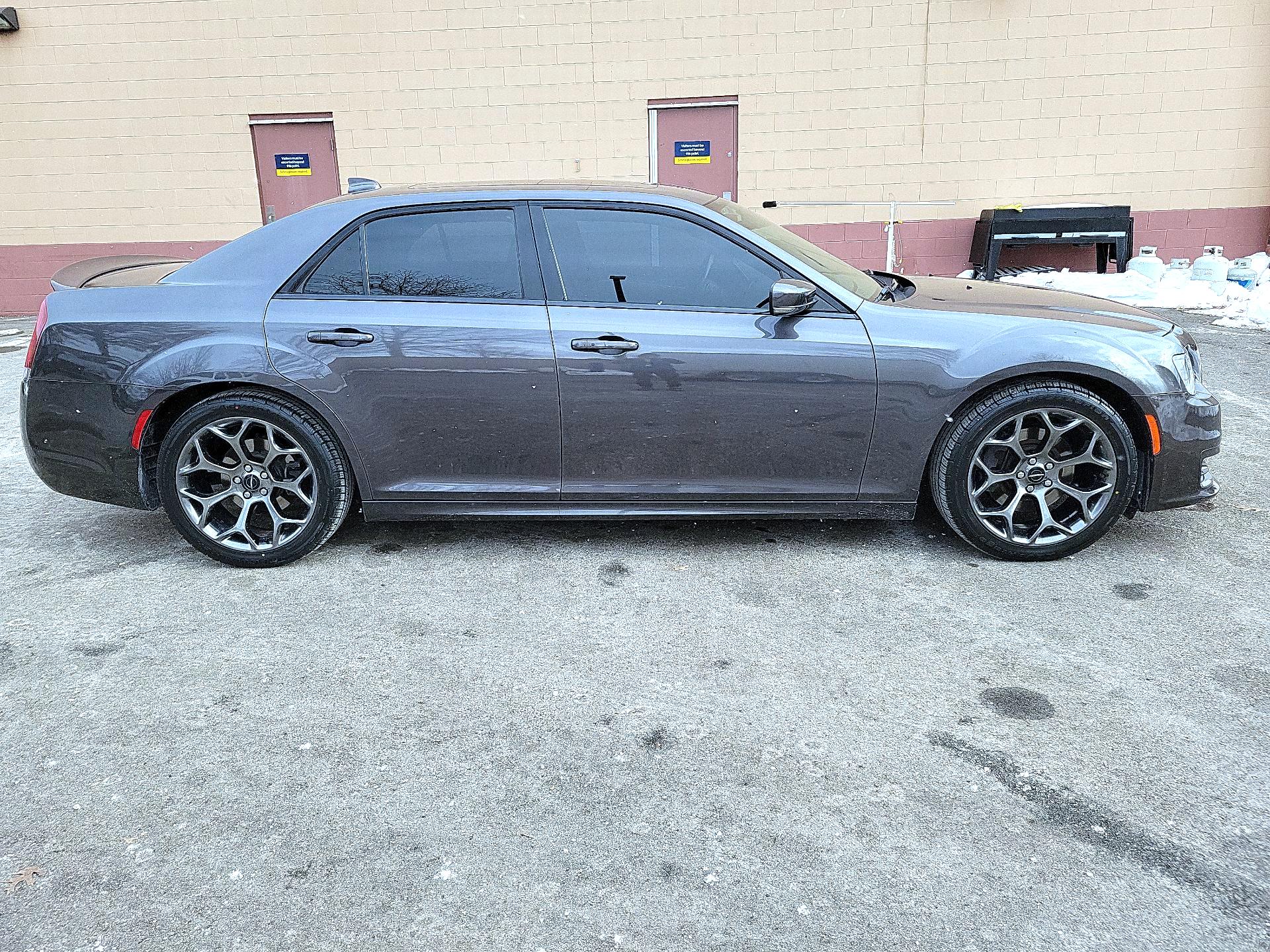 Thumbnail: 2018 Chrysler 300 - 4