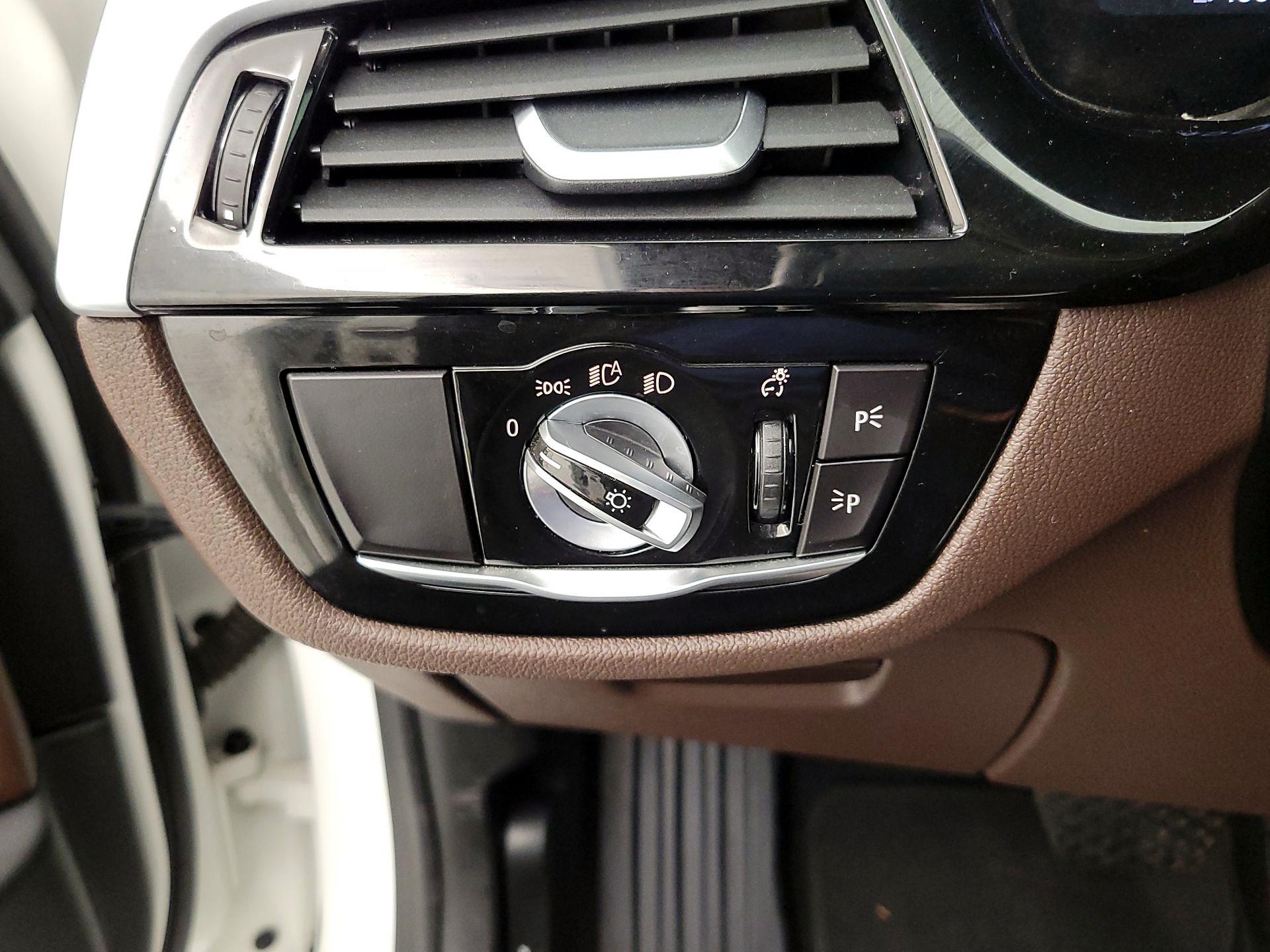 Thumbnail: 2021 BMW 5 Series - 13