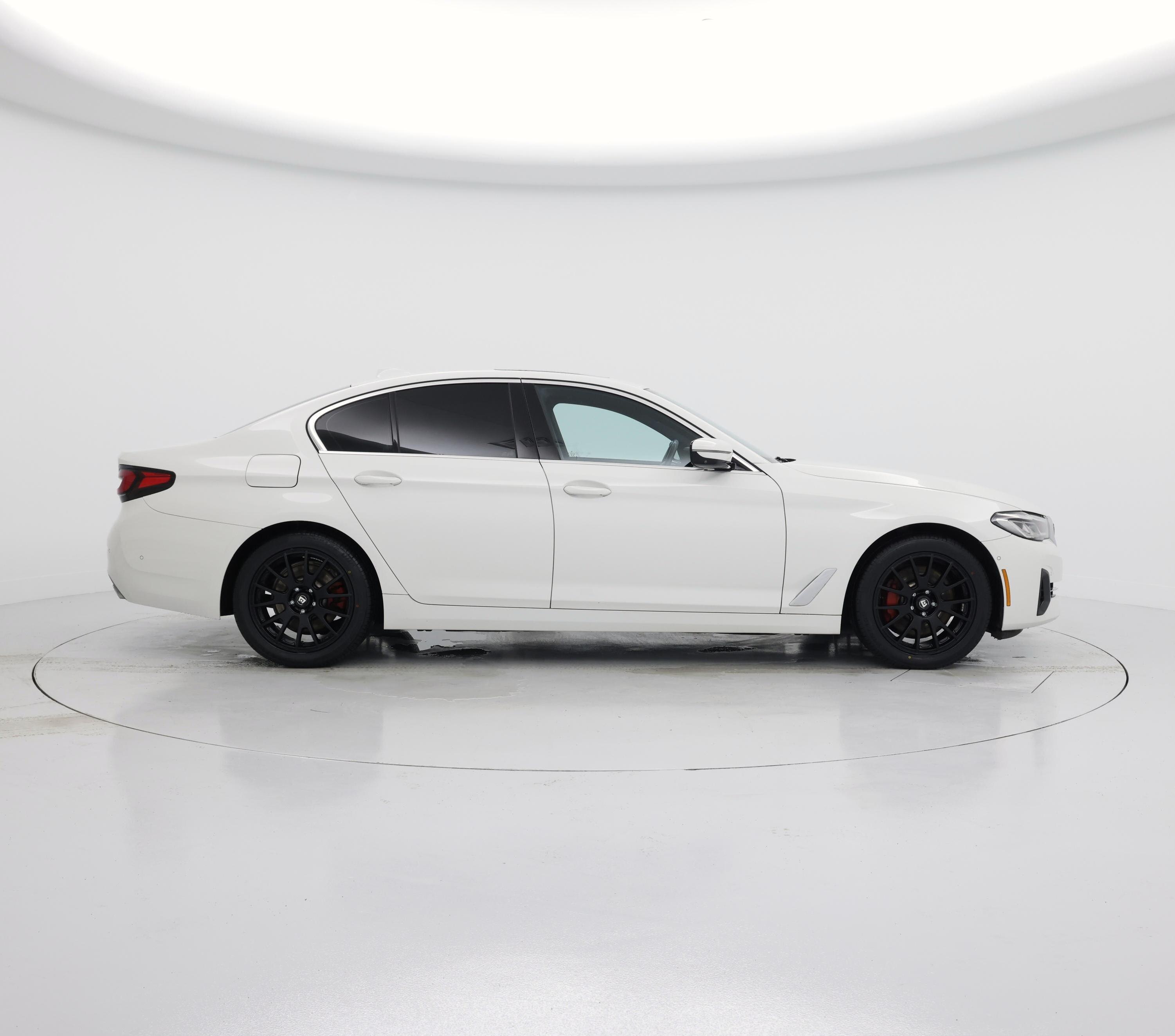 Thumbnail: 2021 BMW 5 Series - 7