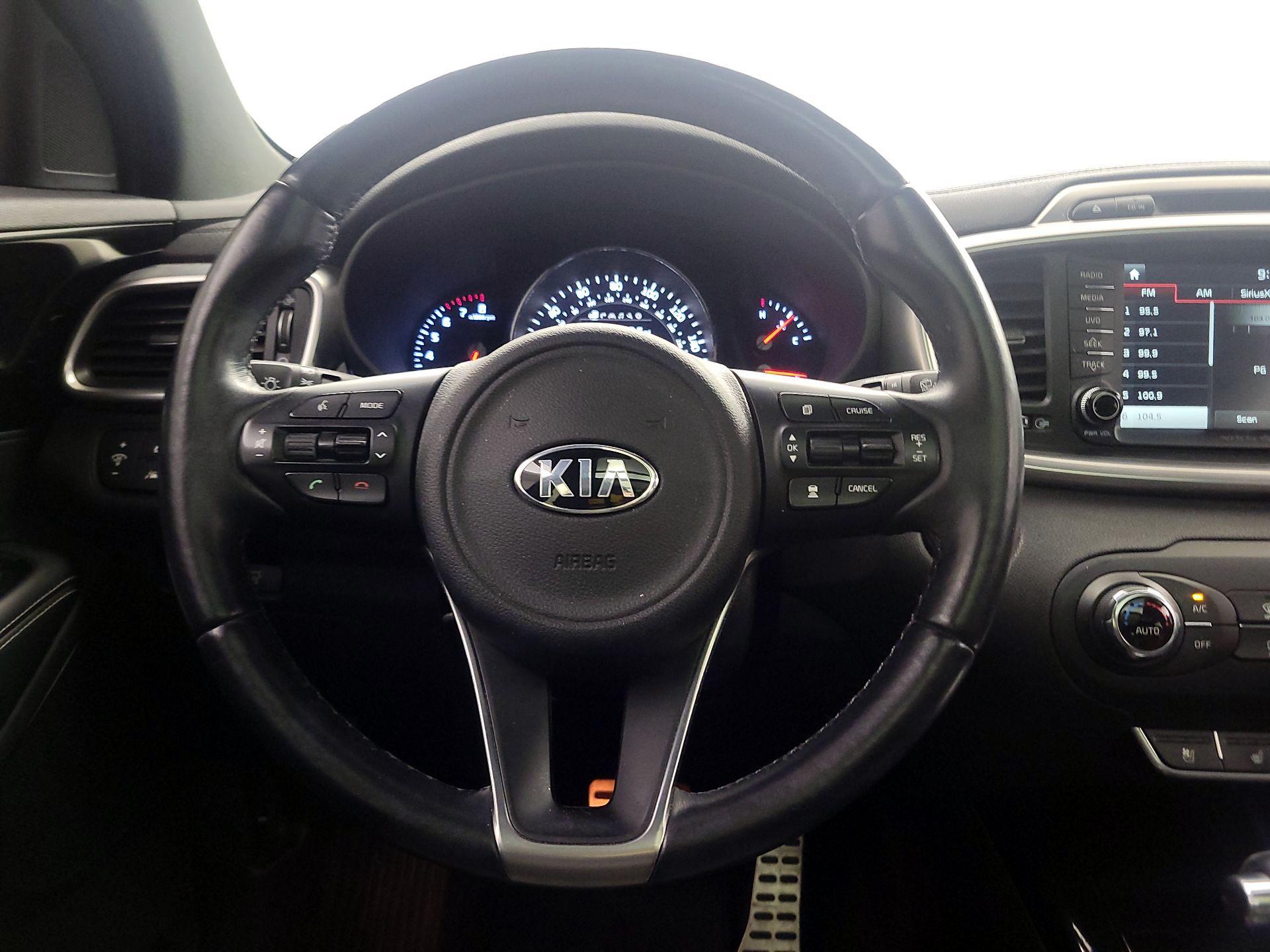 Thumbnail: 2016 Kia Sorento - 10