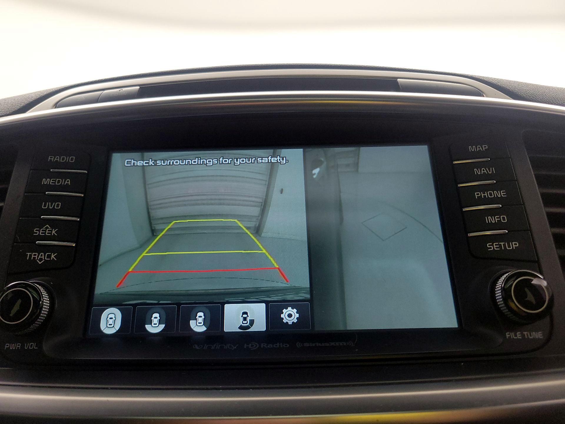 Thumbnail: 2016 Kia Sorento - 15