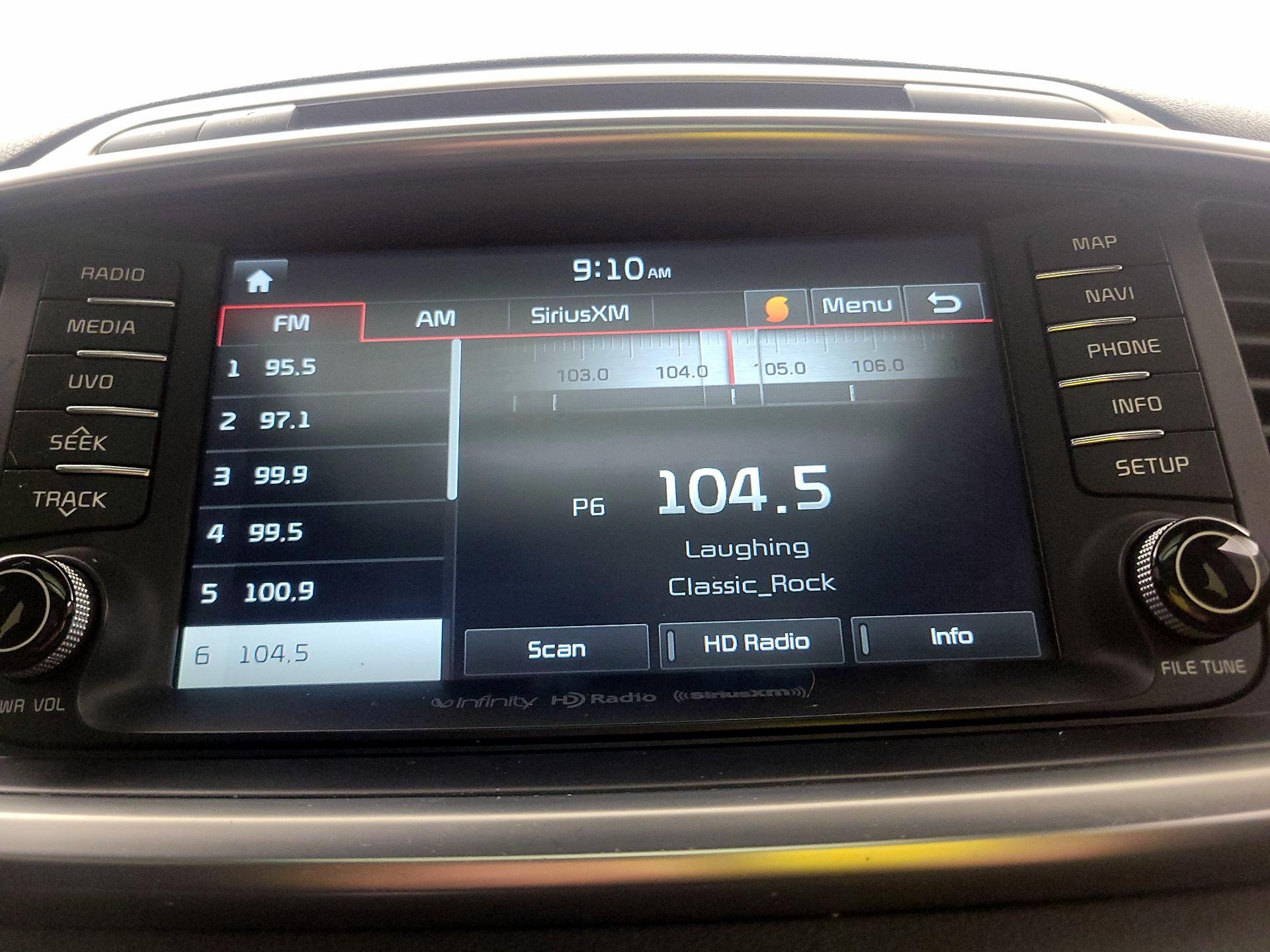 Thumbnail: 2016 Kia Sorento - 16