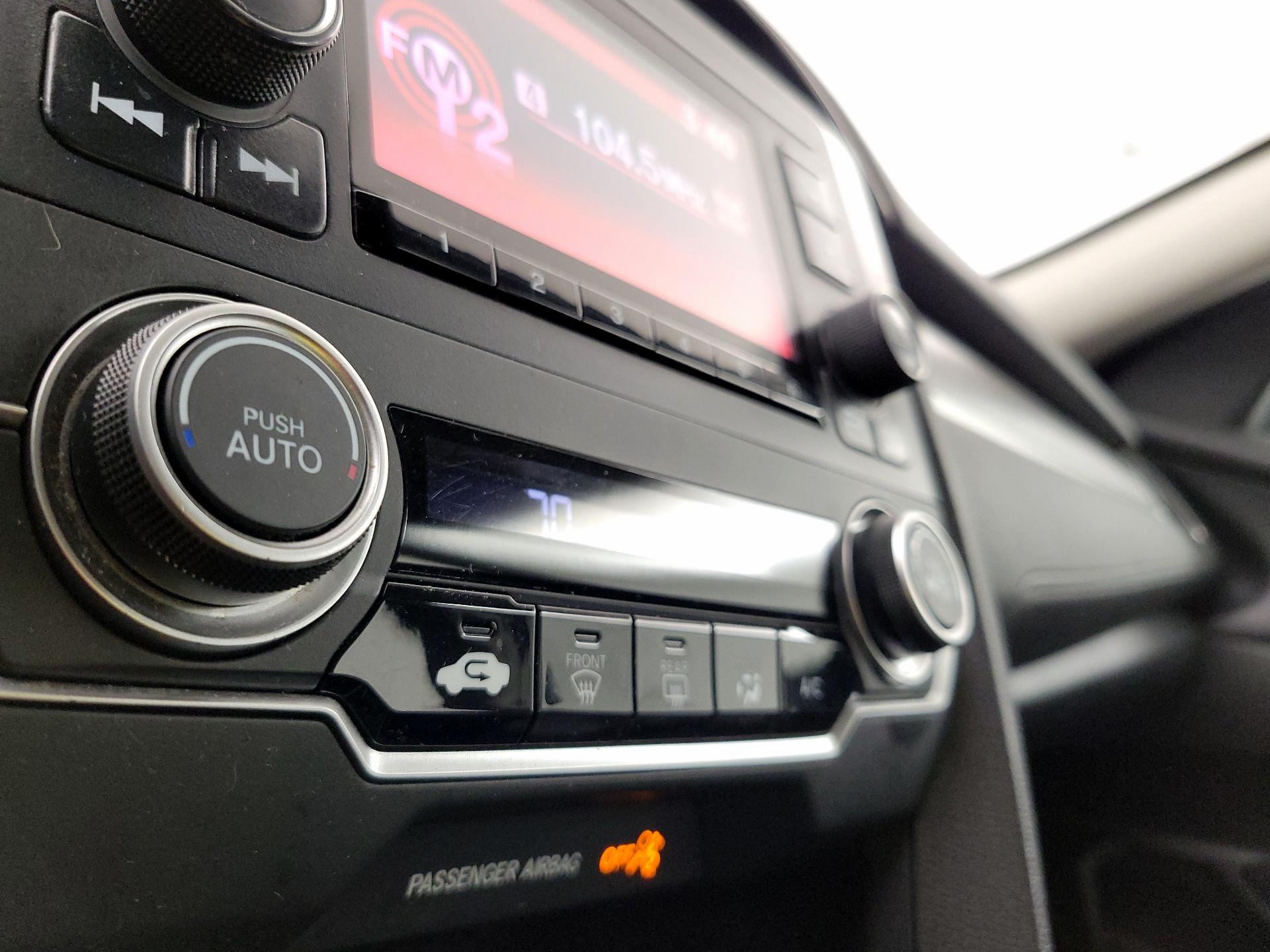 Thumbnail: 2016 Honda Civic - 16