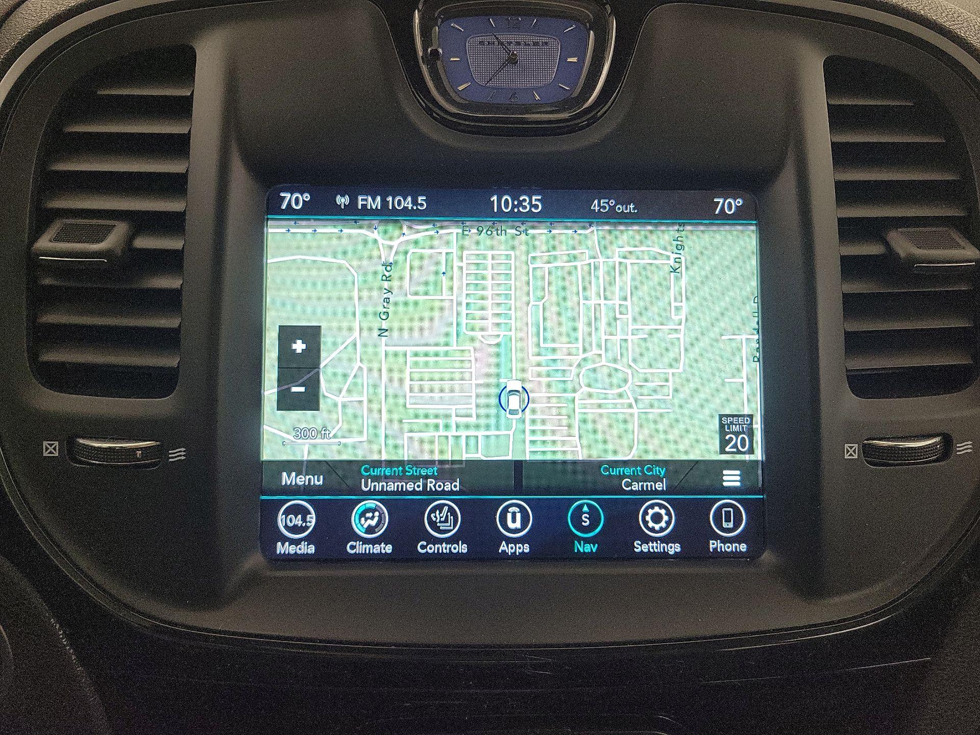 Thumbnail: 2023 Chrysler 300 - 14