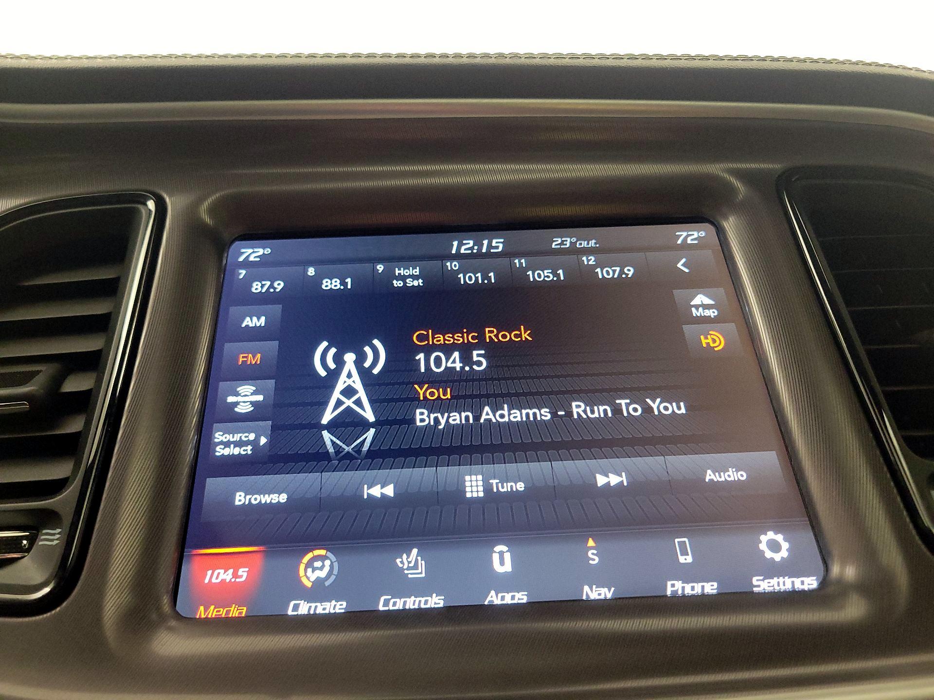 Thumbnail: 2022 Dodge Challenger - 16