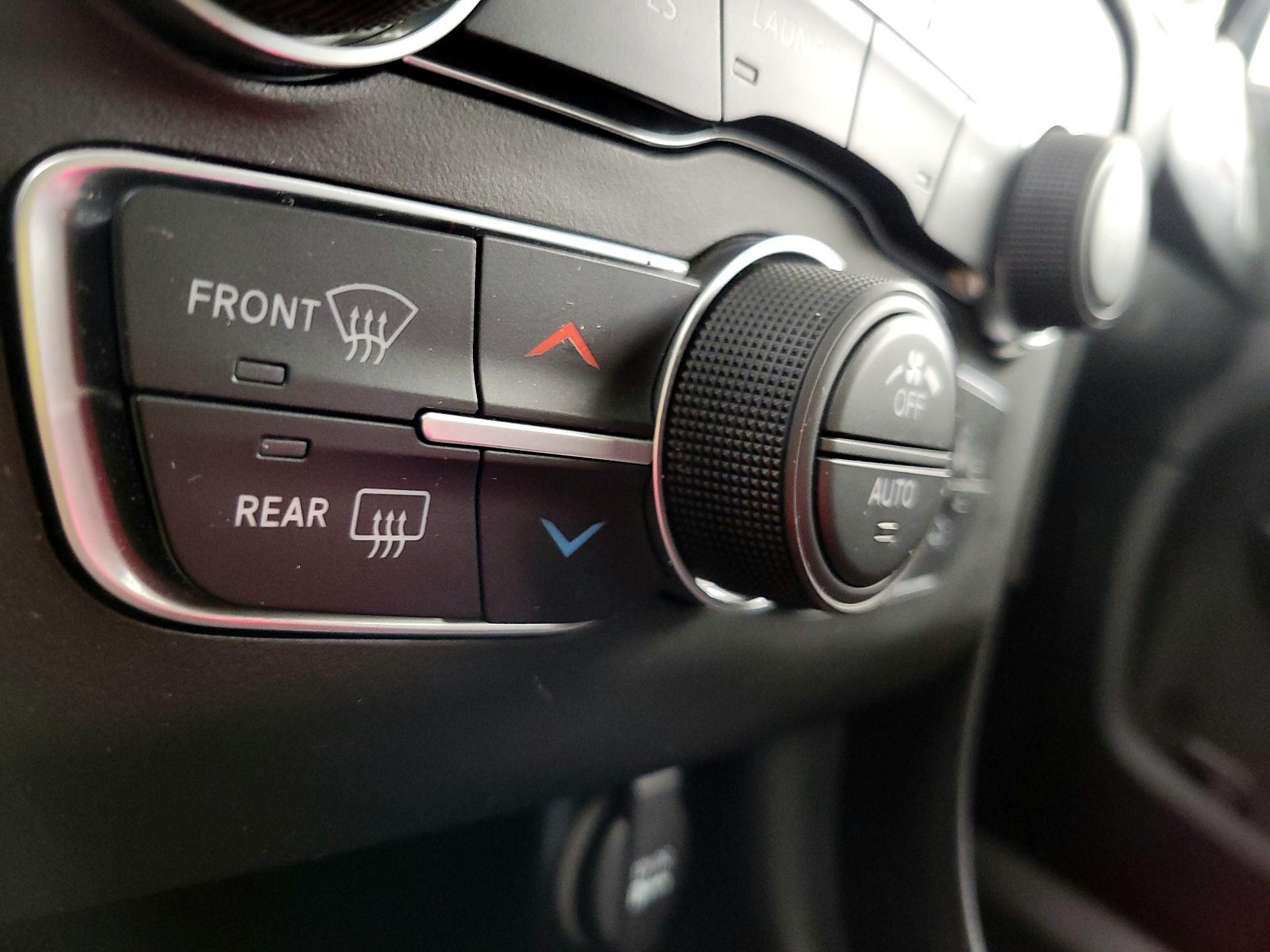 Thumbnail: 2021 Dodge Charger - 16