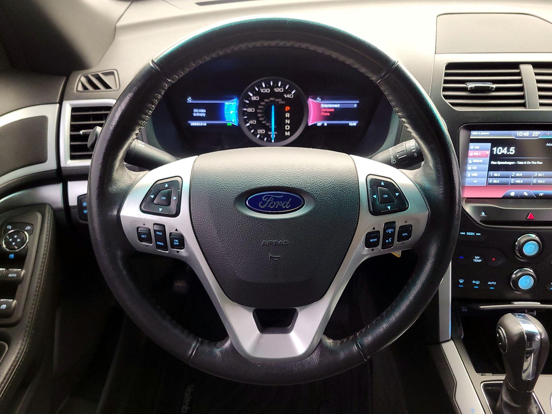 Thumbnail: 2014 Ford Explorer - 10