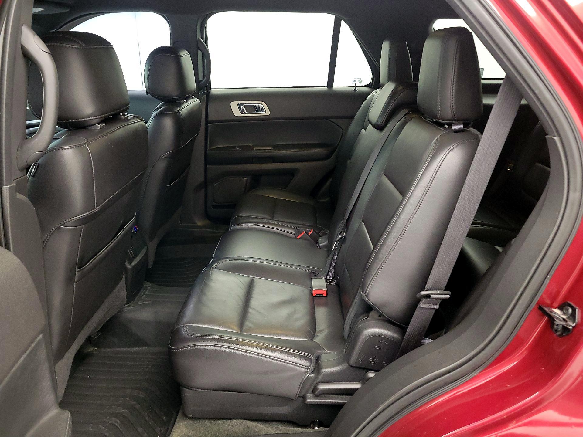 Thumbnail: 2014 Ford Explorer - 19