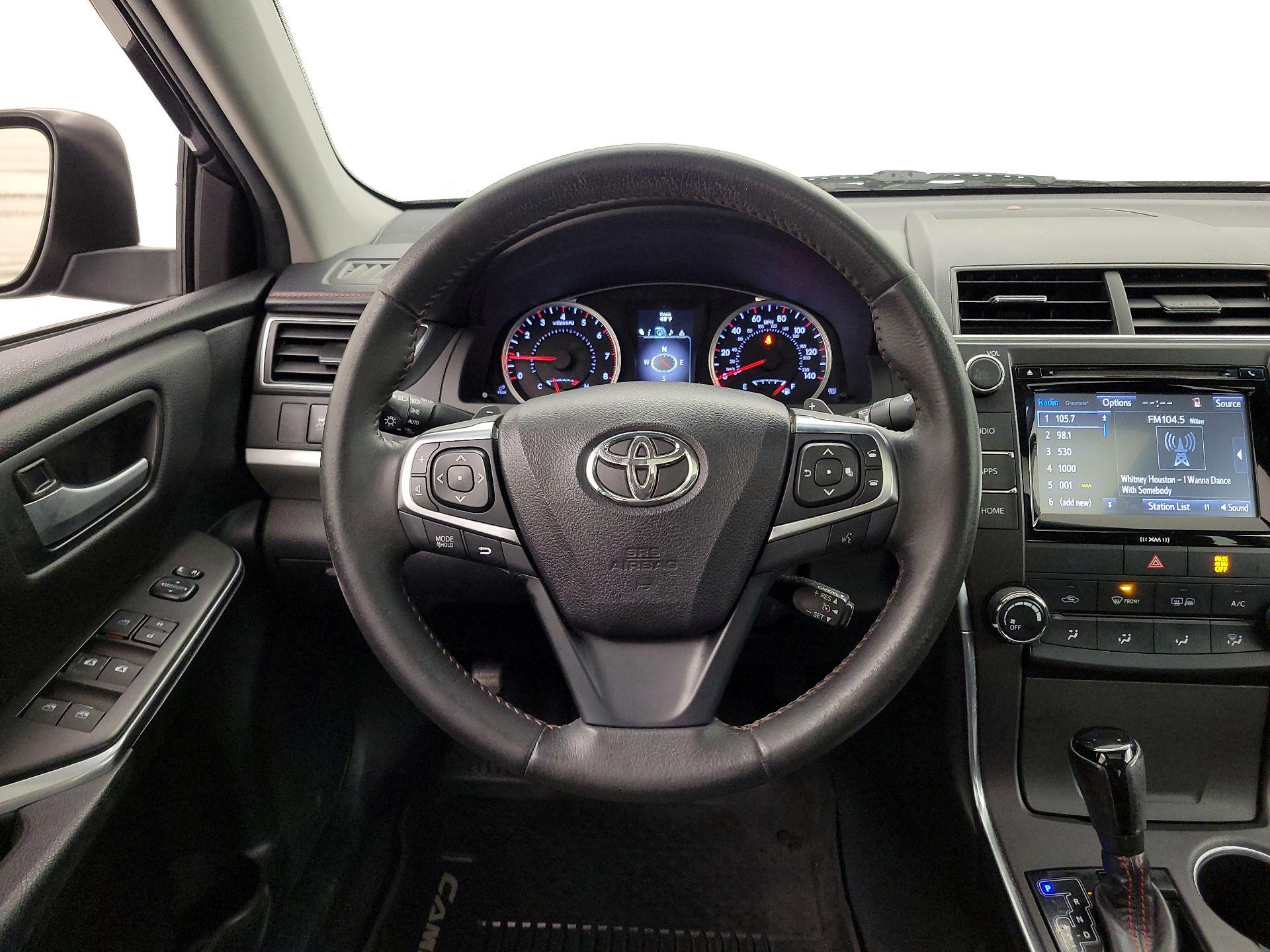 Thumbnail: 2017 Toyota Camry - 10