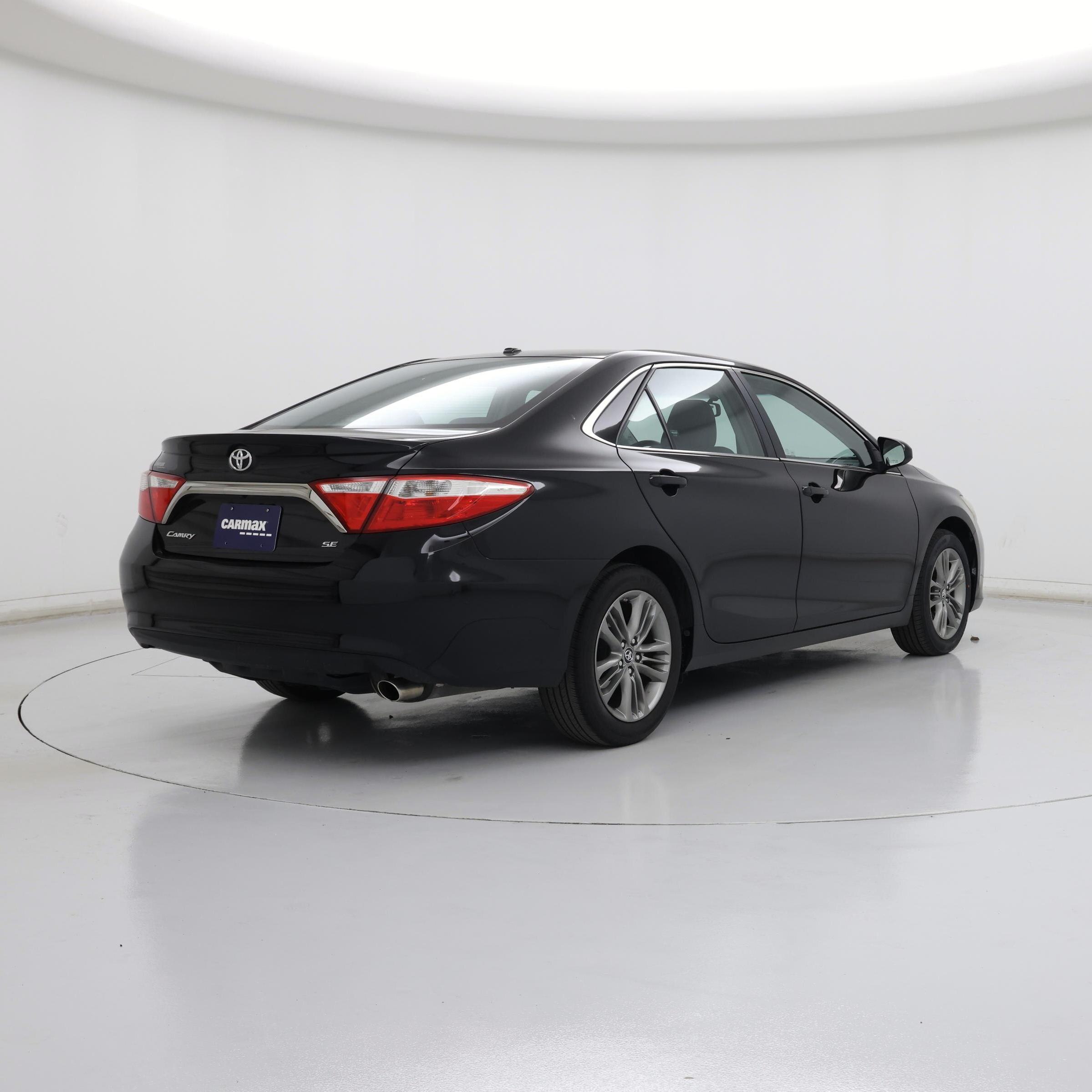 Thumbnail: 2017 Toyota Camry - 8