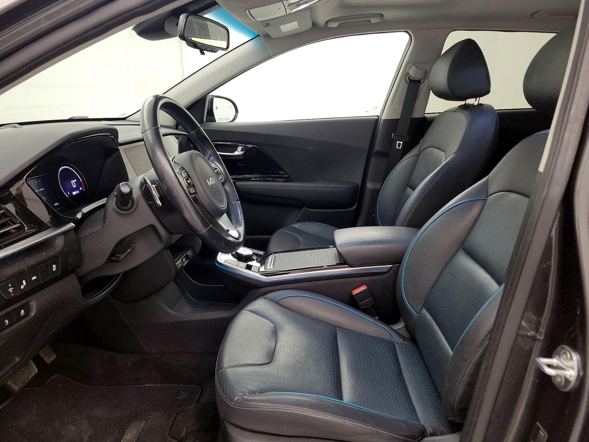 Thumbnail: 2022 Kia Niro - 11