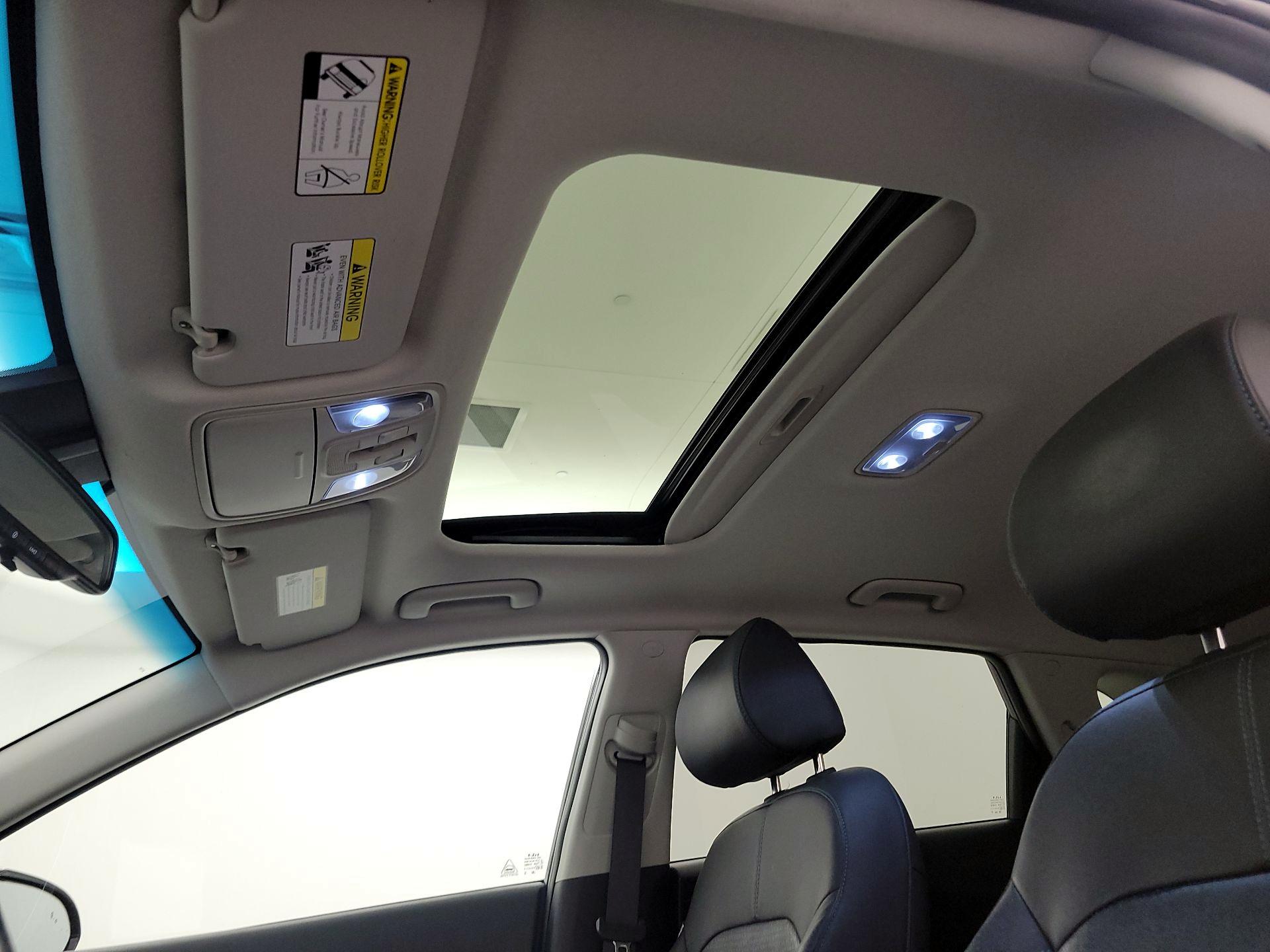 Thumbnail: 2022 Kia Niro - 20