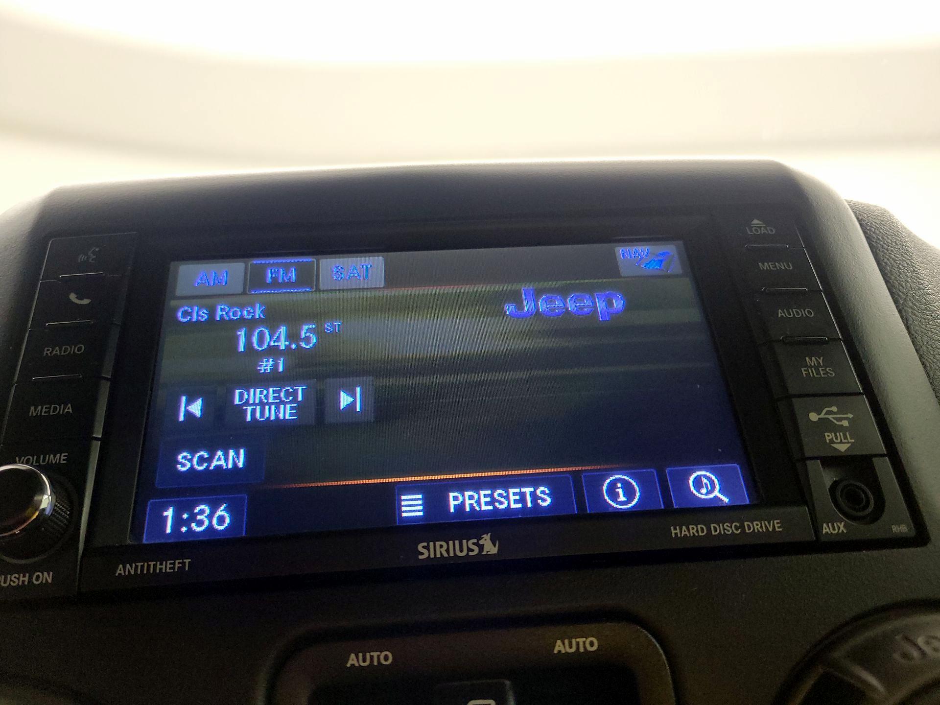 Thumbnail: 2018 Jeep Wrangler - 13