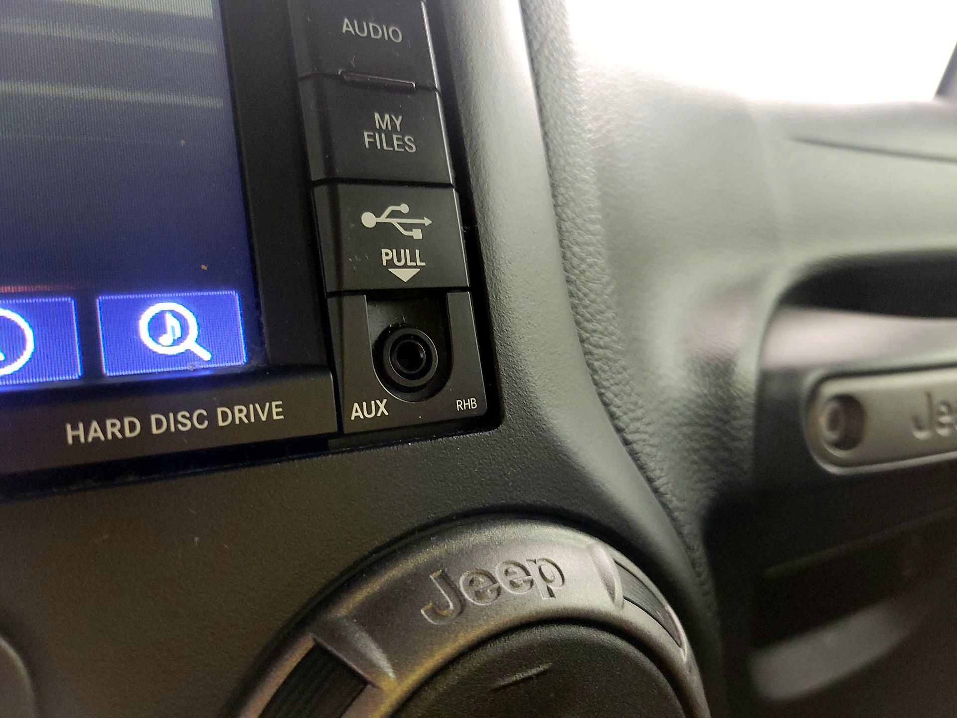 Thumbnail: 2018 Jeep Wrangler - 16