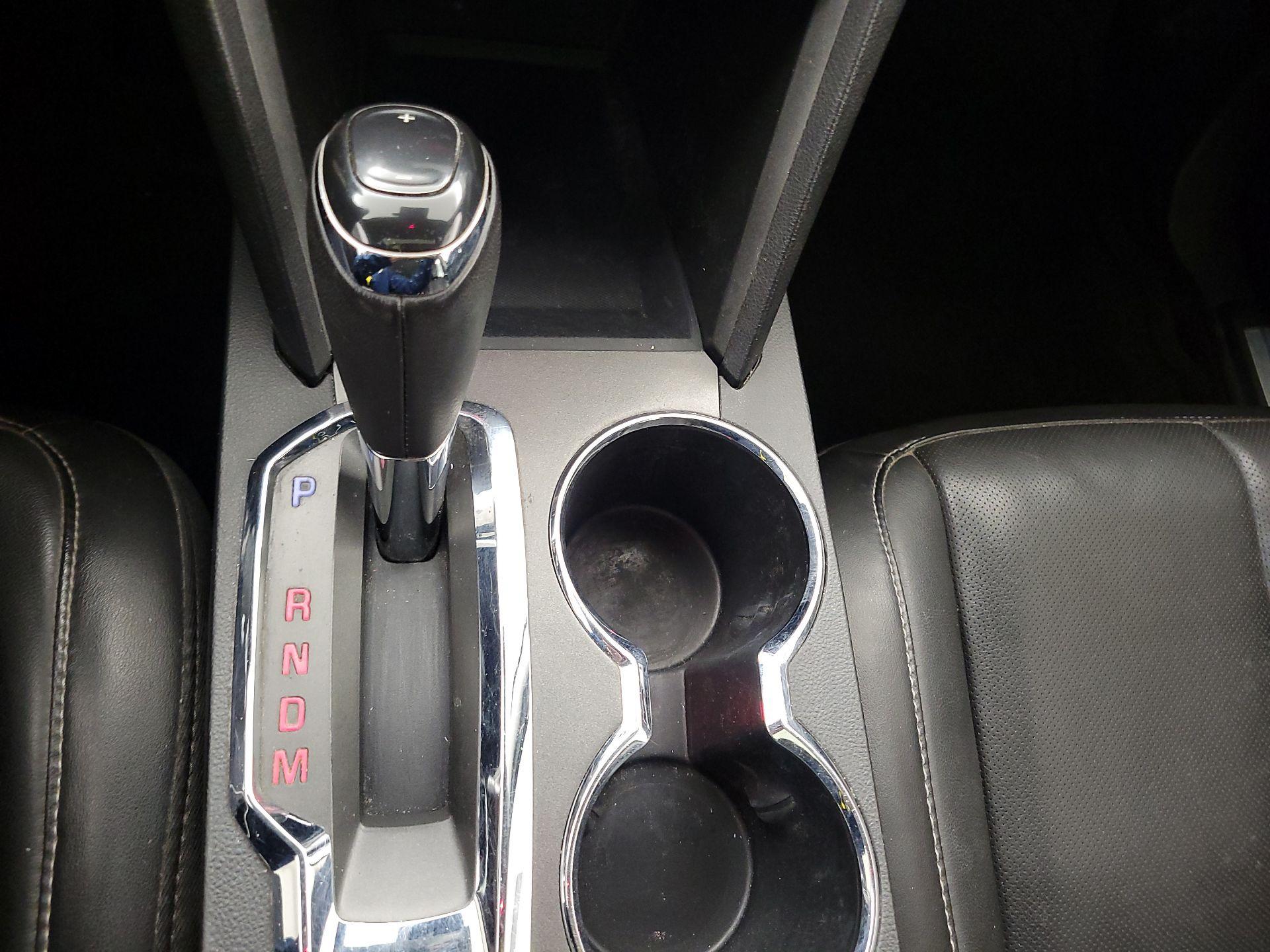 Thumbnail: 2017 GMC Terrain - 16