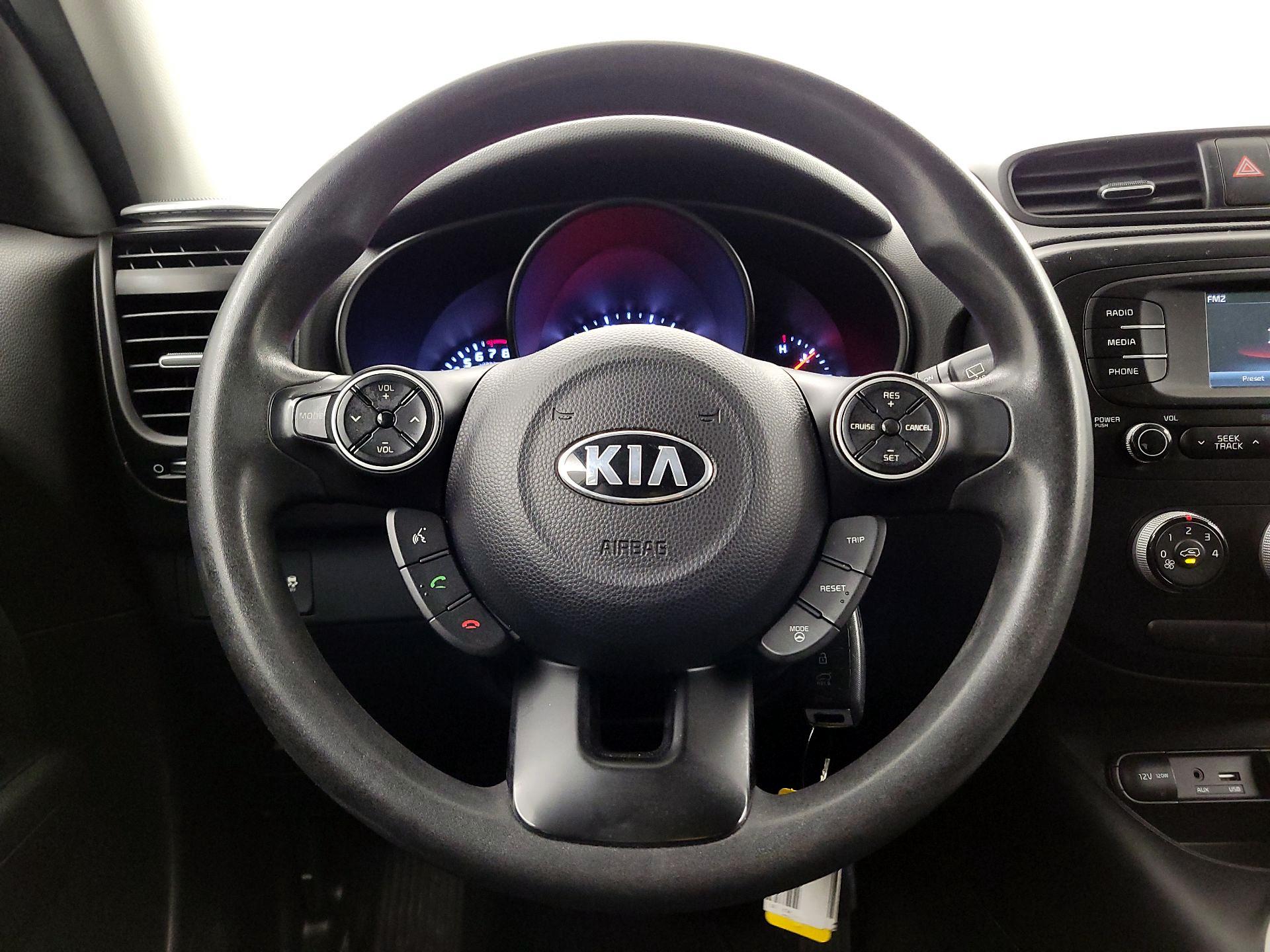 Thumbnail: 2016 Kia Soul - 10