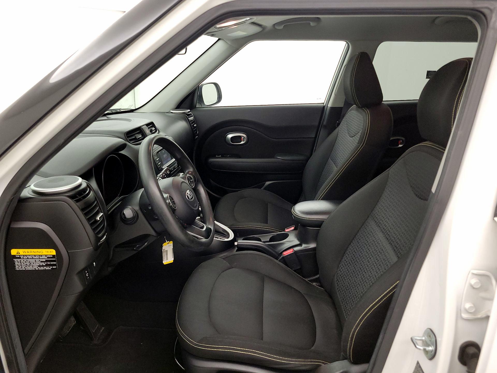 Thumbnail: 2016 Kia Soul - 11