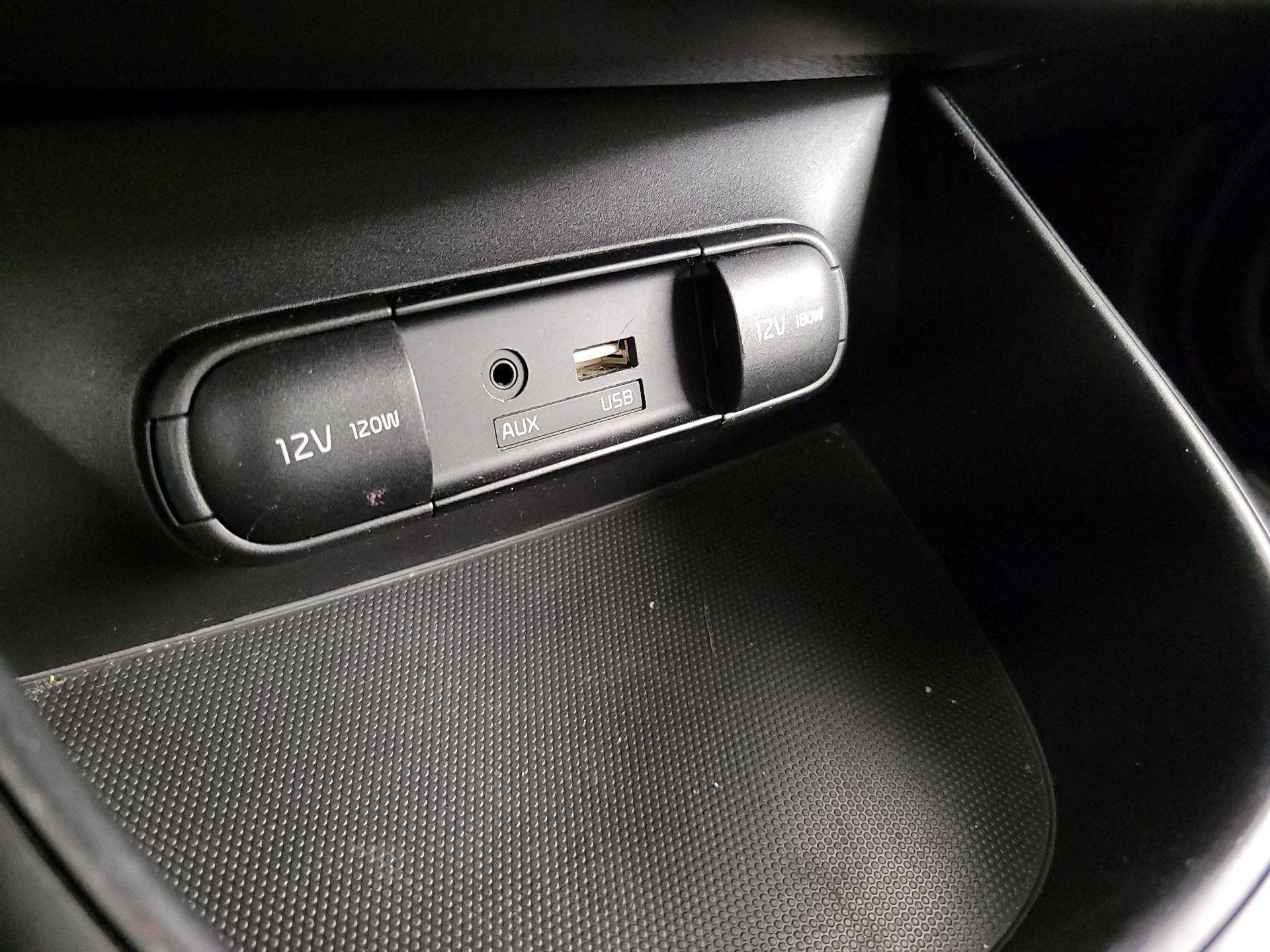 Thumbnail: 2016 Kia Soul - 18