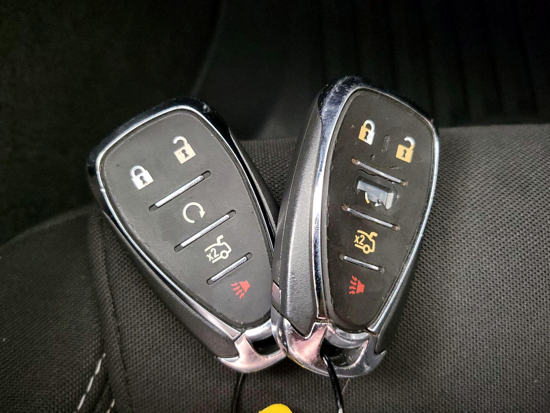 Thumbnail: 2023 Chevrolet Camaro - 20