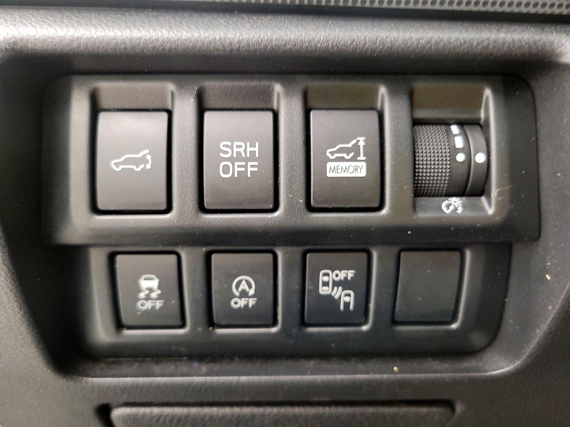 Thumbnail: 2020 Subaru Forester - 13