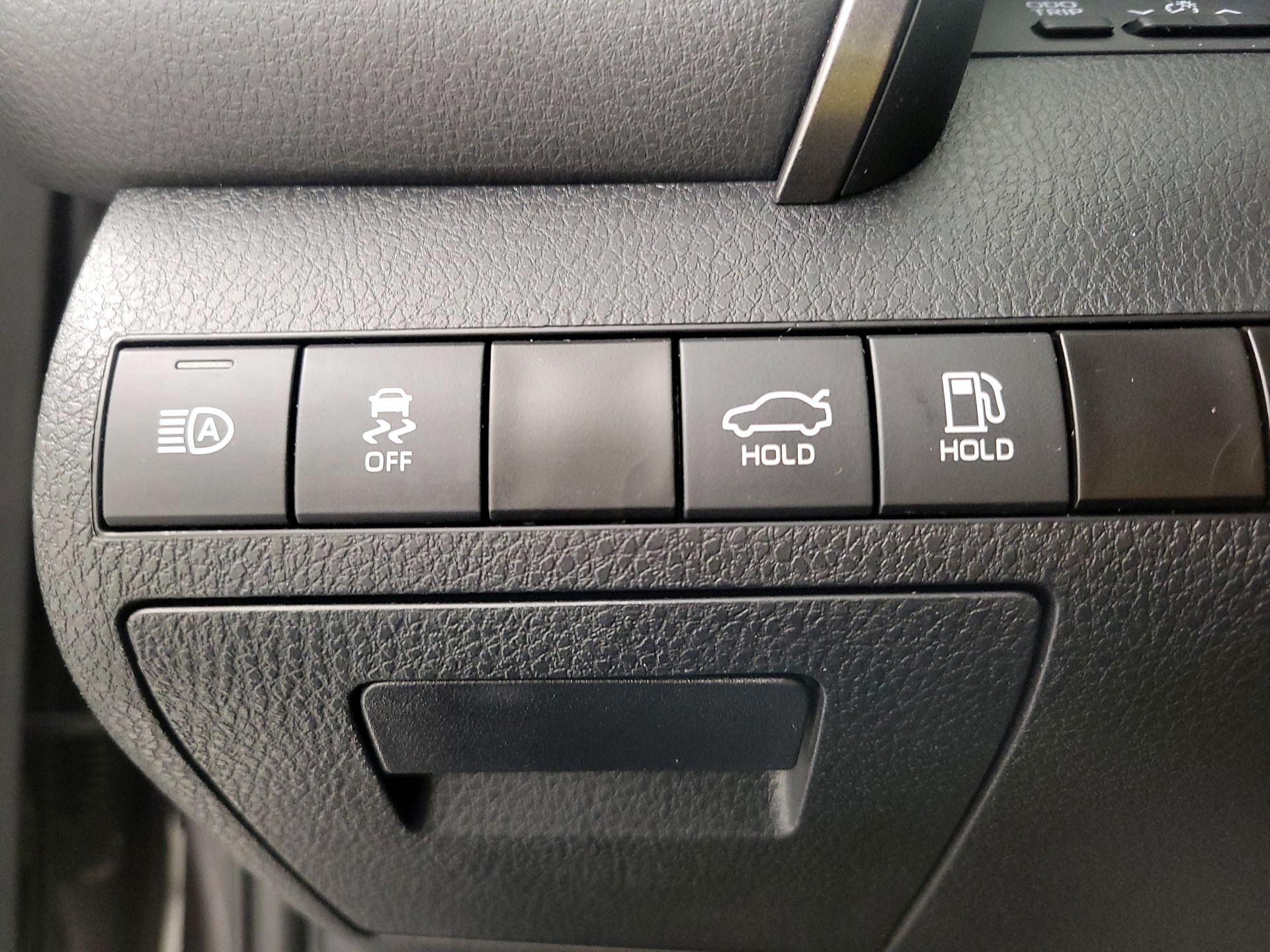 Thumbnail: 2024 Toyota Camry - 13