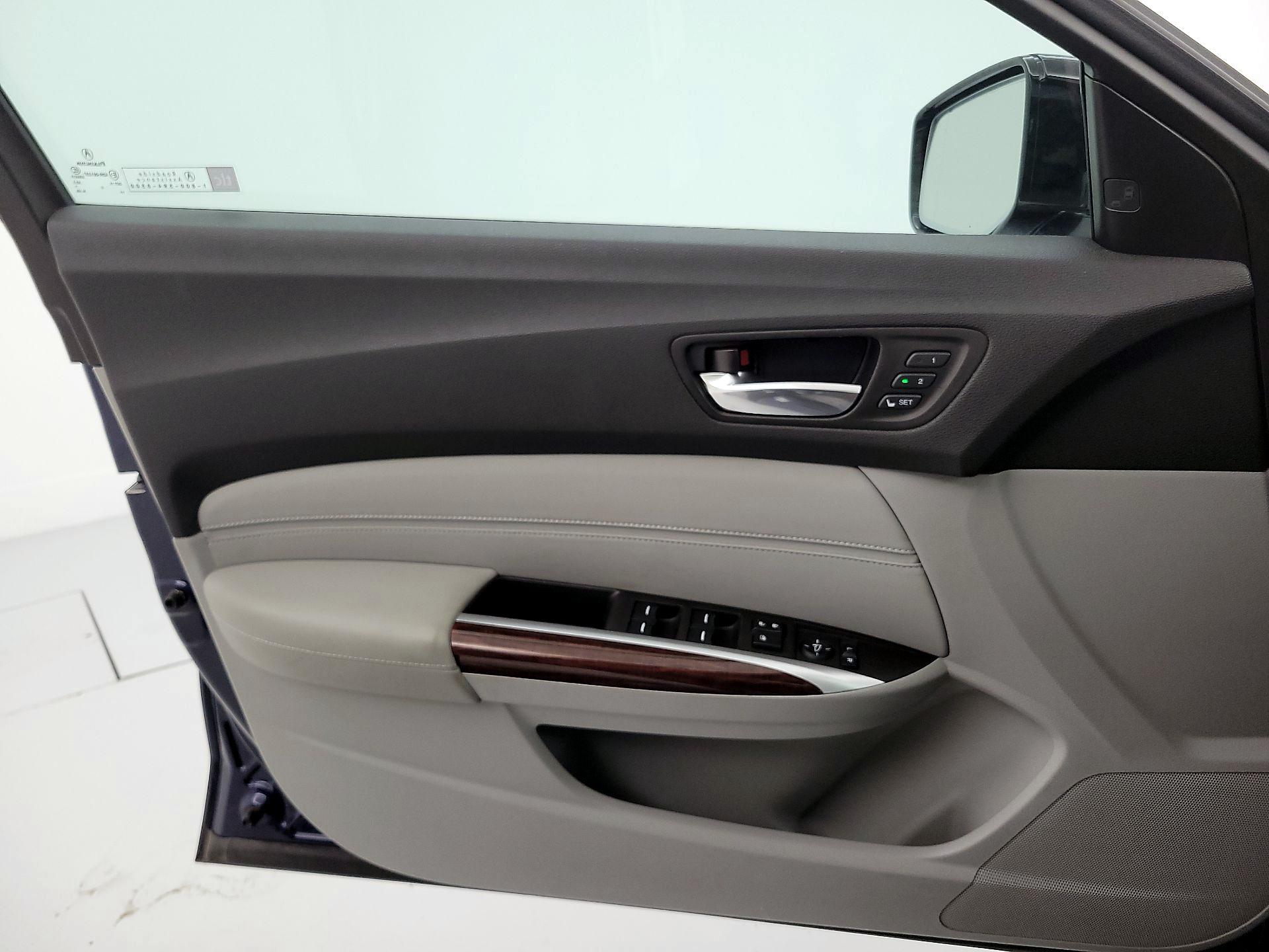 Thumbnail: 2015 Acura TLX - 12