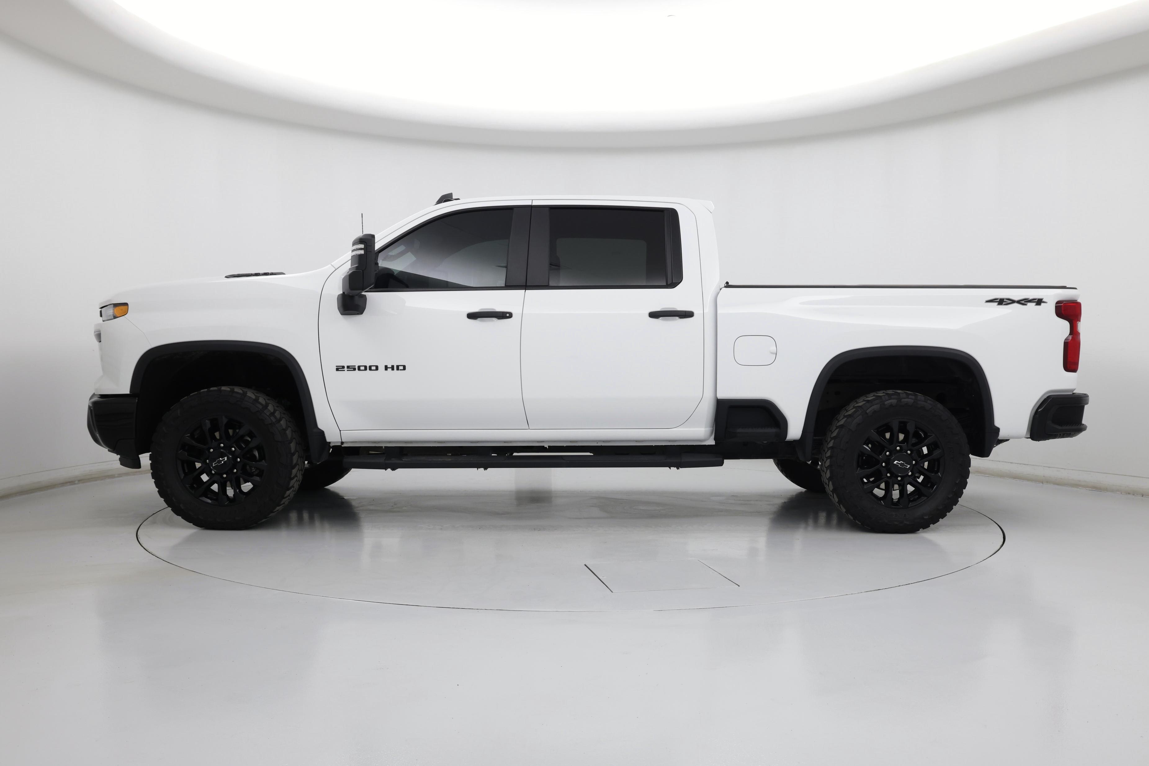 Thumbnail: 2025 Chevrolet Silverado 2500 - 3