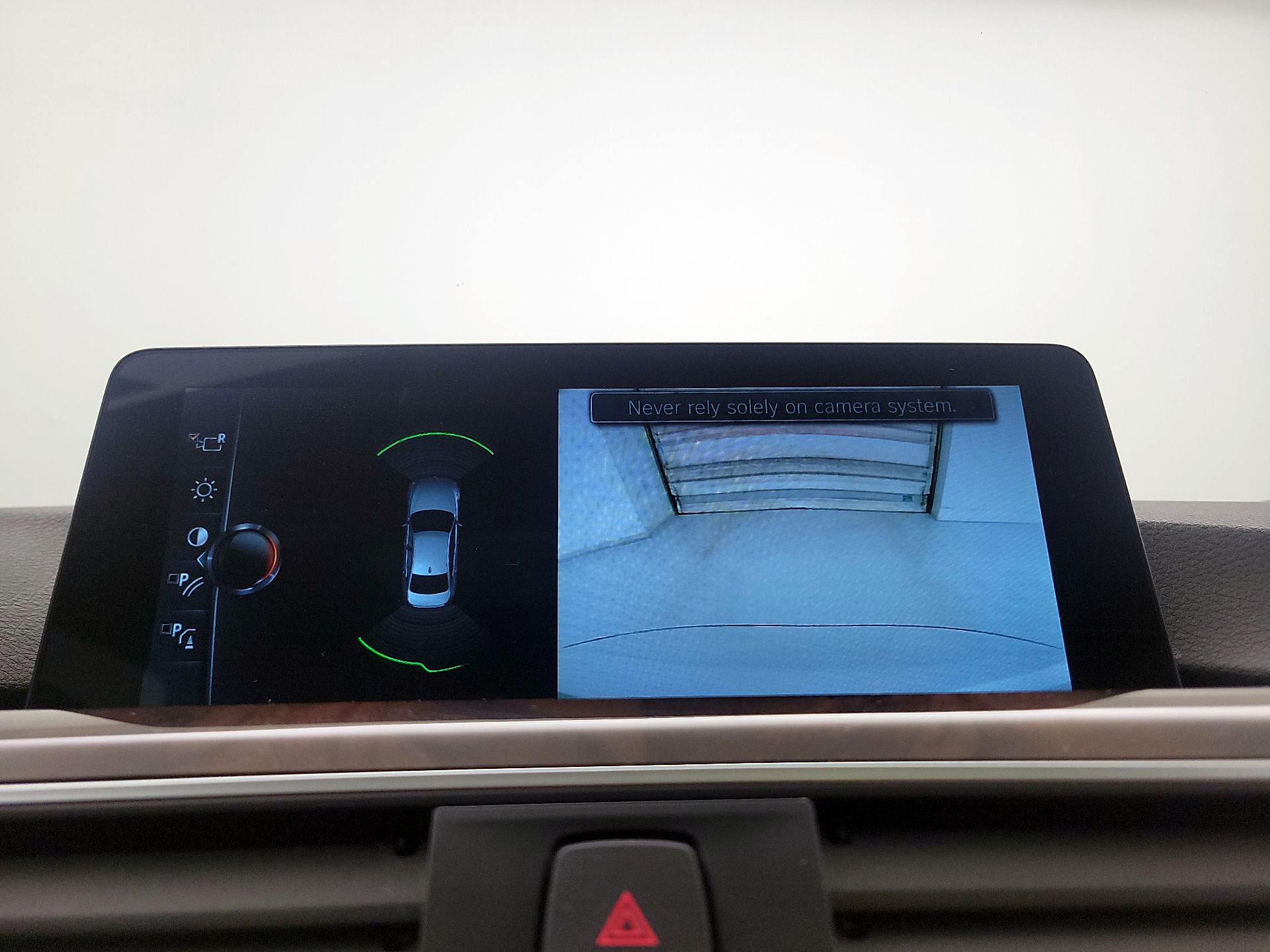 Thumbnail: 2017 BMW 3 Series - 15