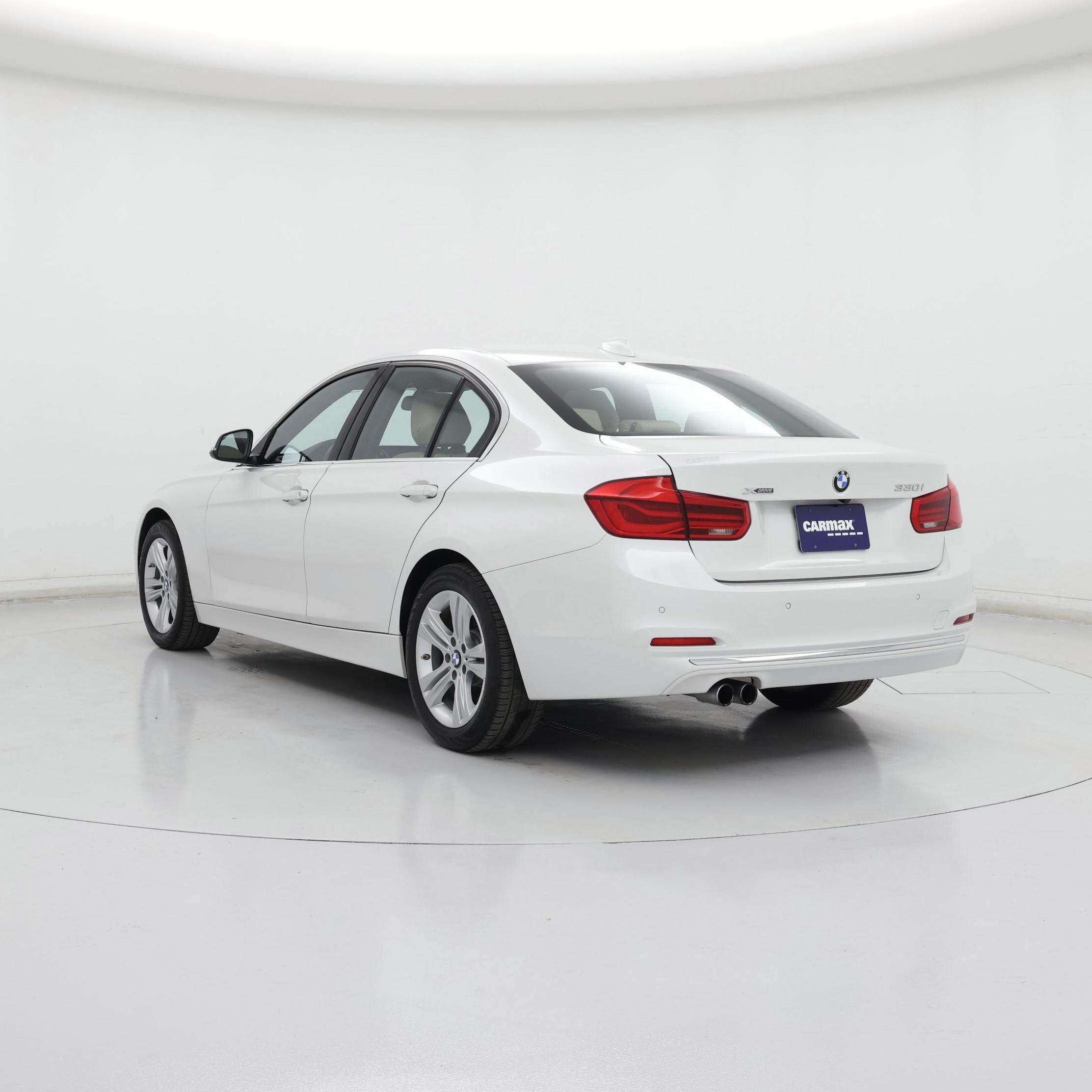 Thumbnail: 2017 BMW 3 Series - 2