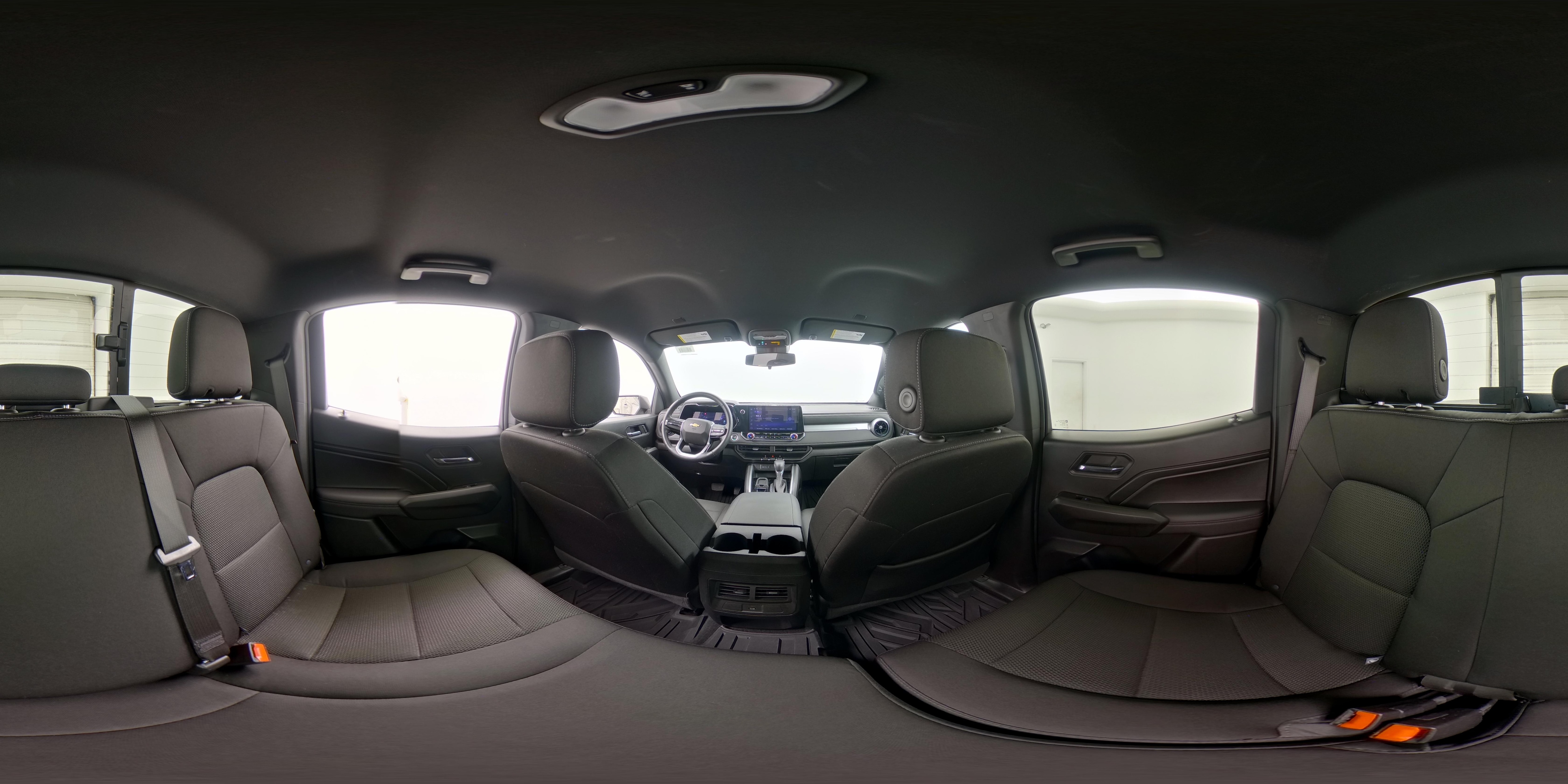 2024 Chevrolet Colorado LT - Photo 25
