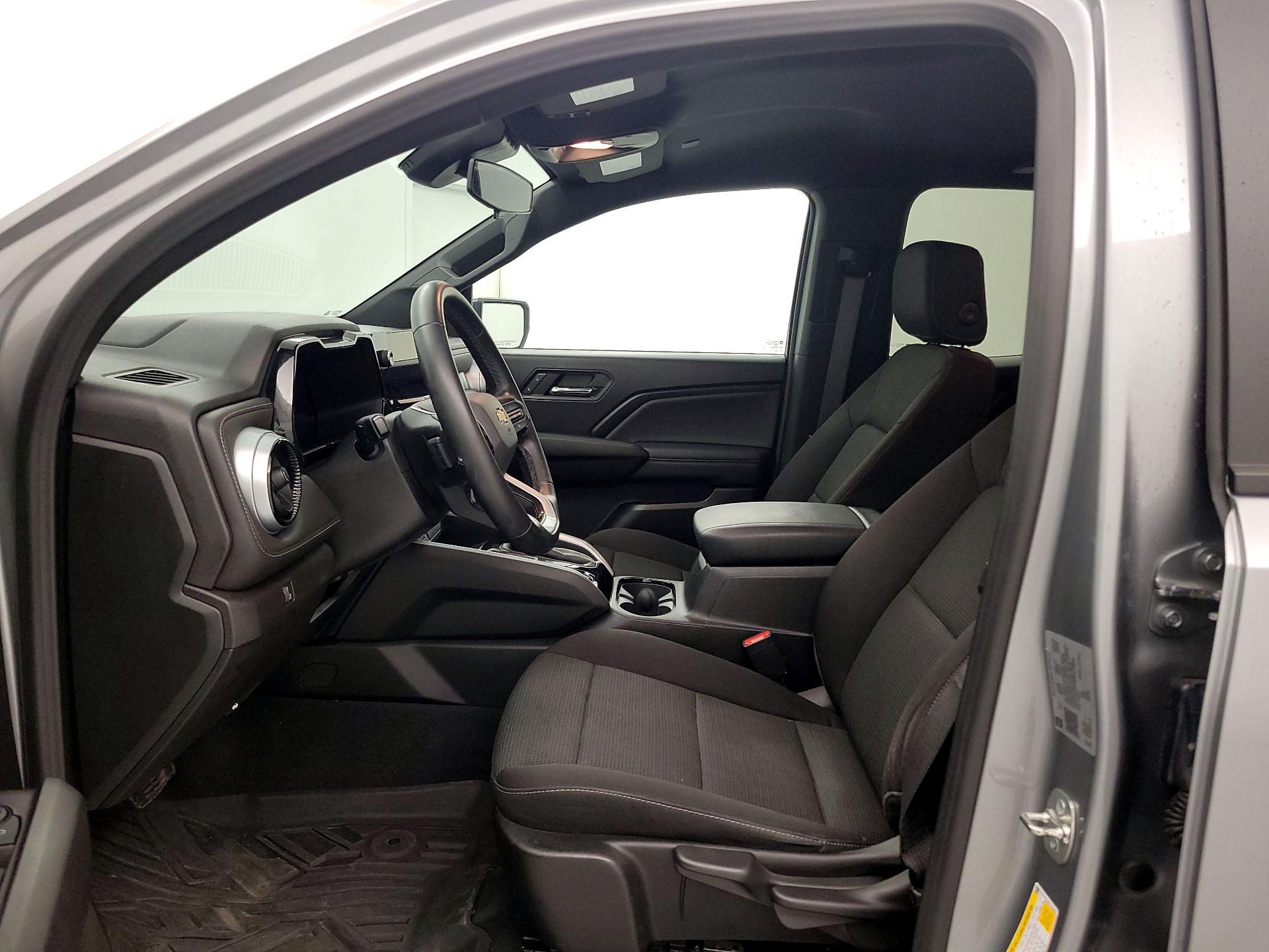 Thumbnail: 2024 Chevrolet Colorado - 11