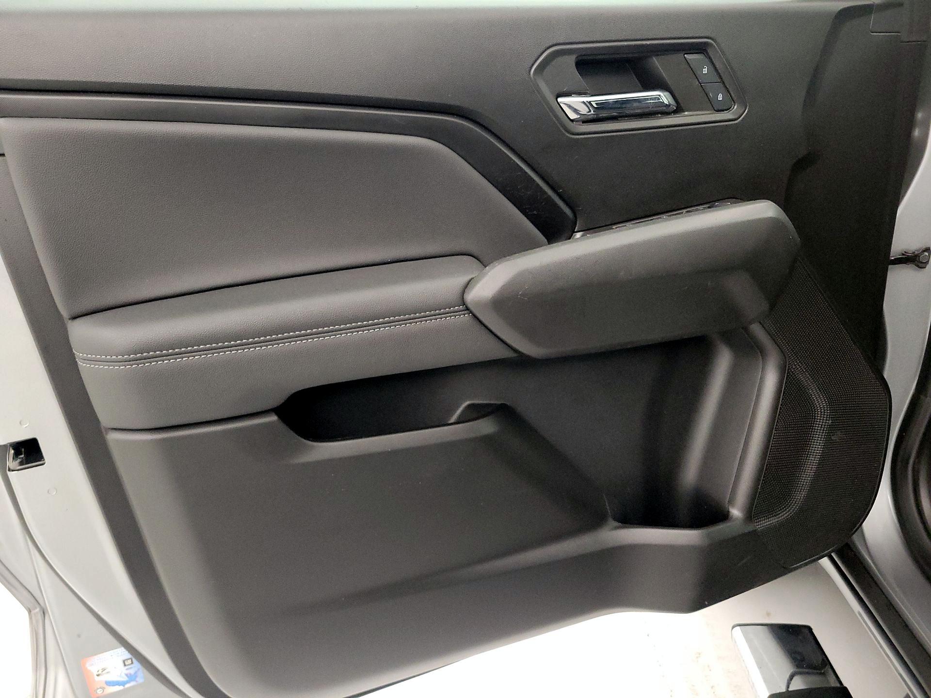 Thumbnail: 2024 Chevrolet Colorado - 12