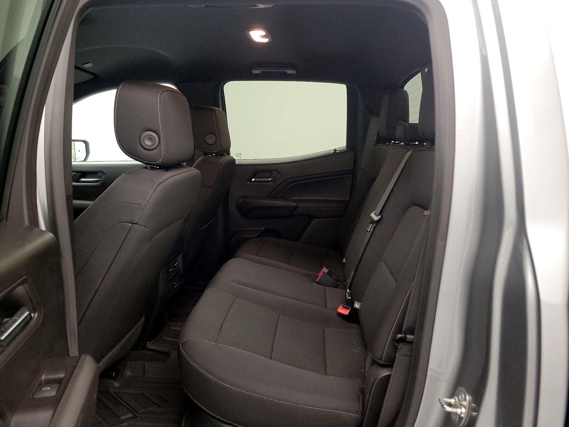 Thumbnail: 2024 Chevrolet Colorado - 19