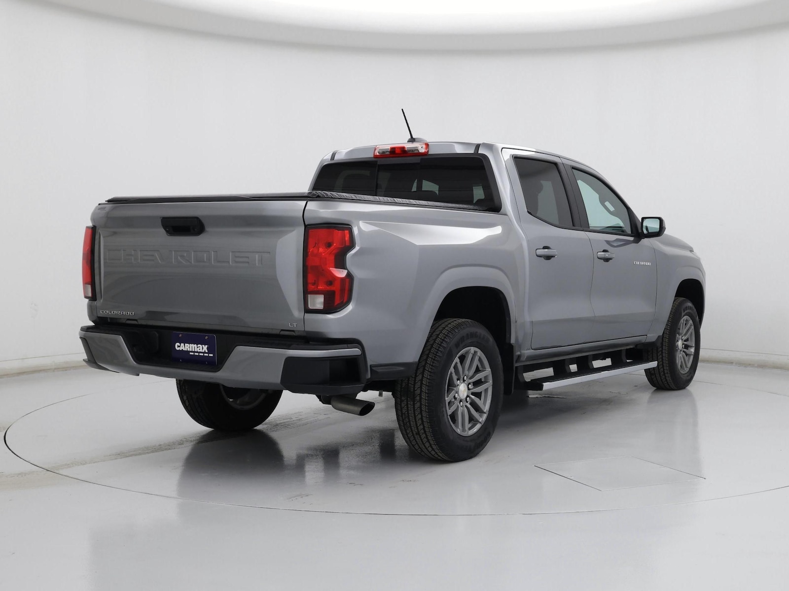 2024 Chevrolet Colorado LT - Photo 9