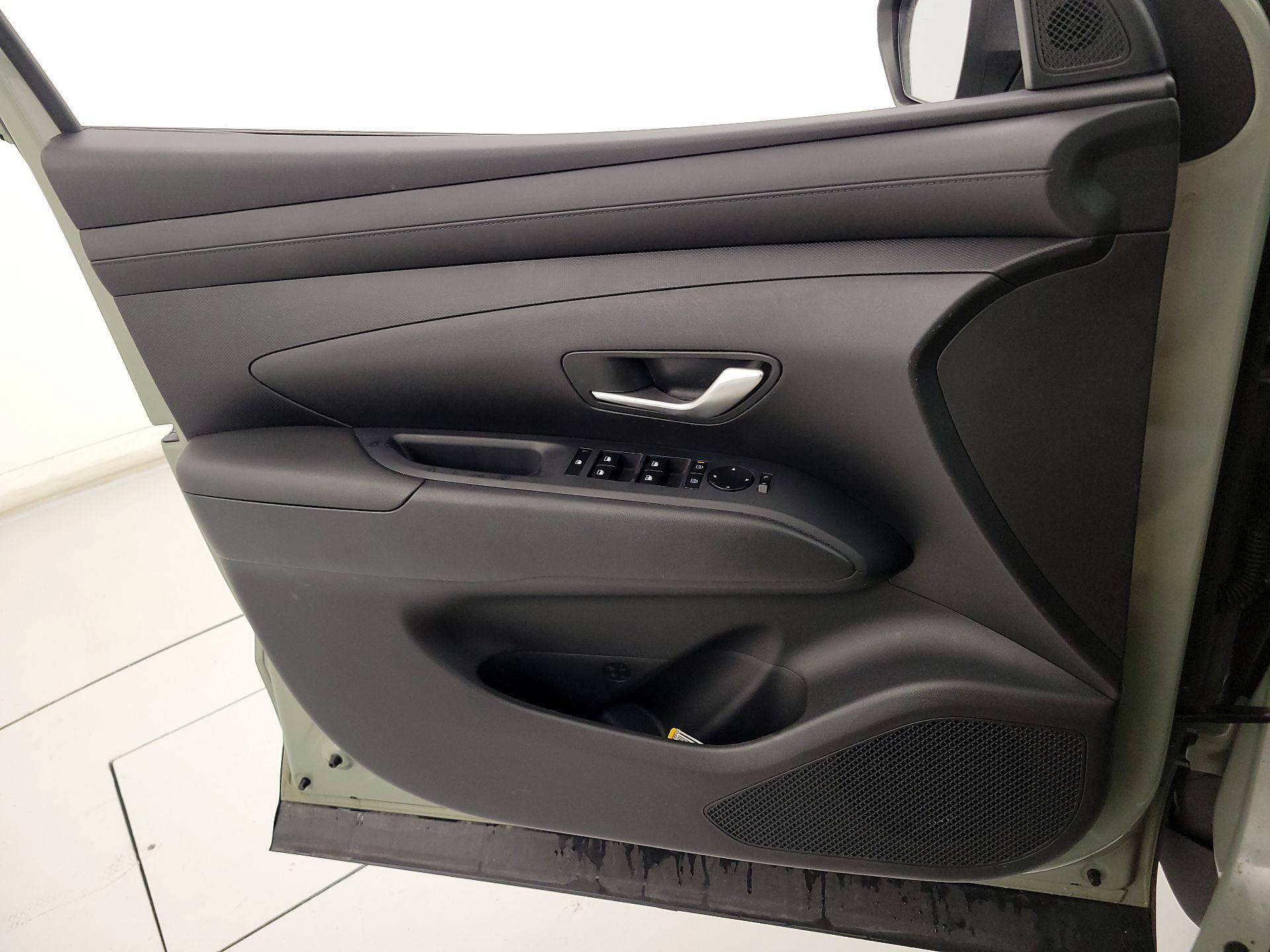 Thumbnail: 2025 Hyundai Santa Cruz - 12