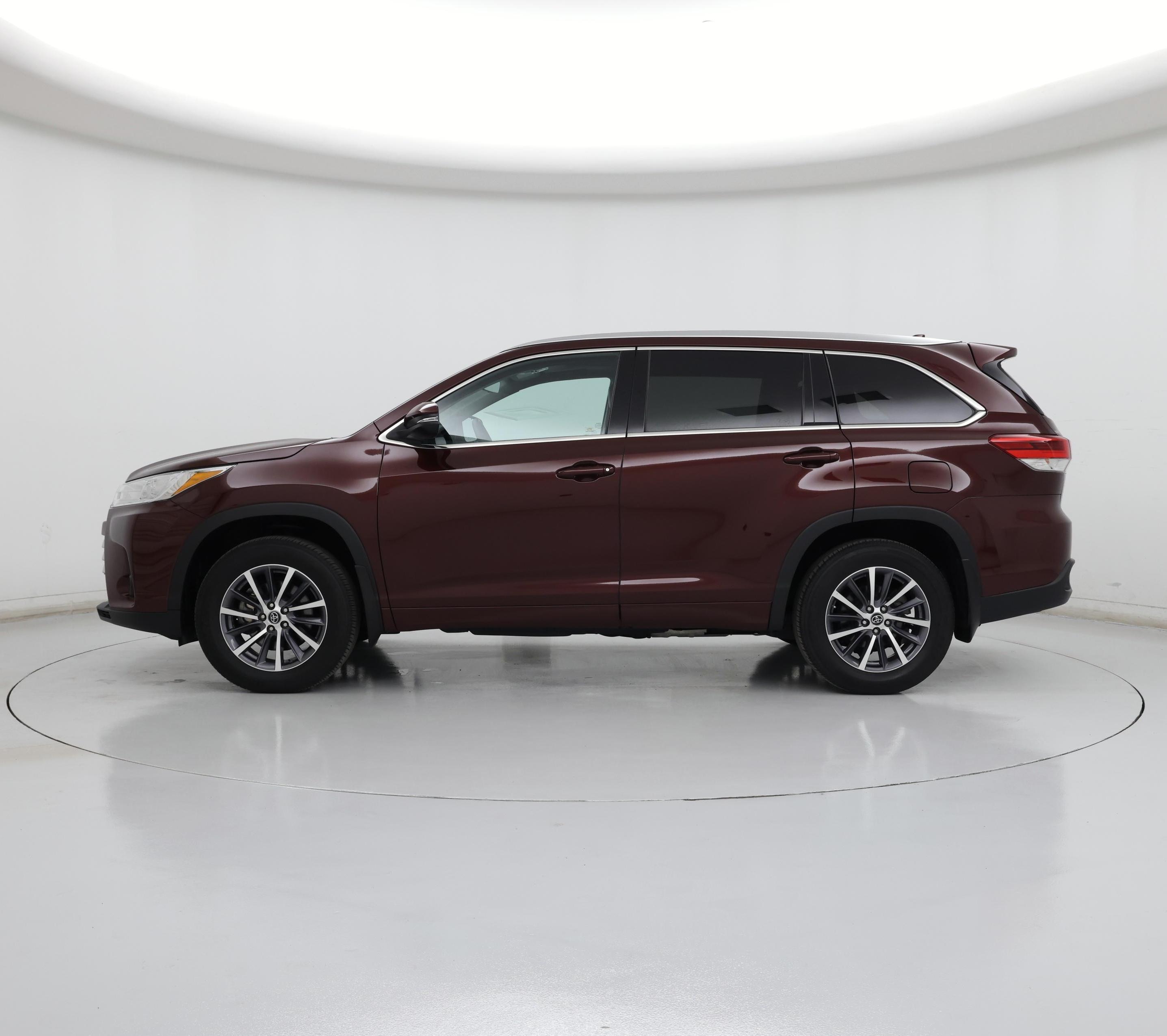 Thumbnail: 2018 Toyota Highlander - 3