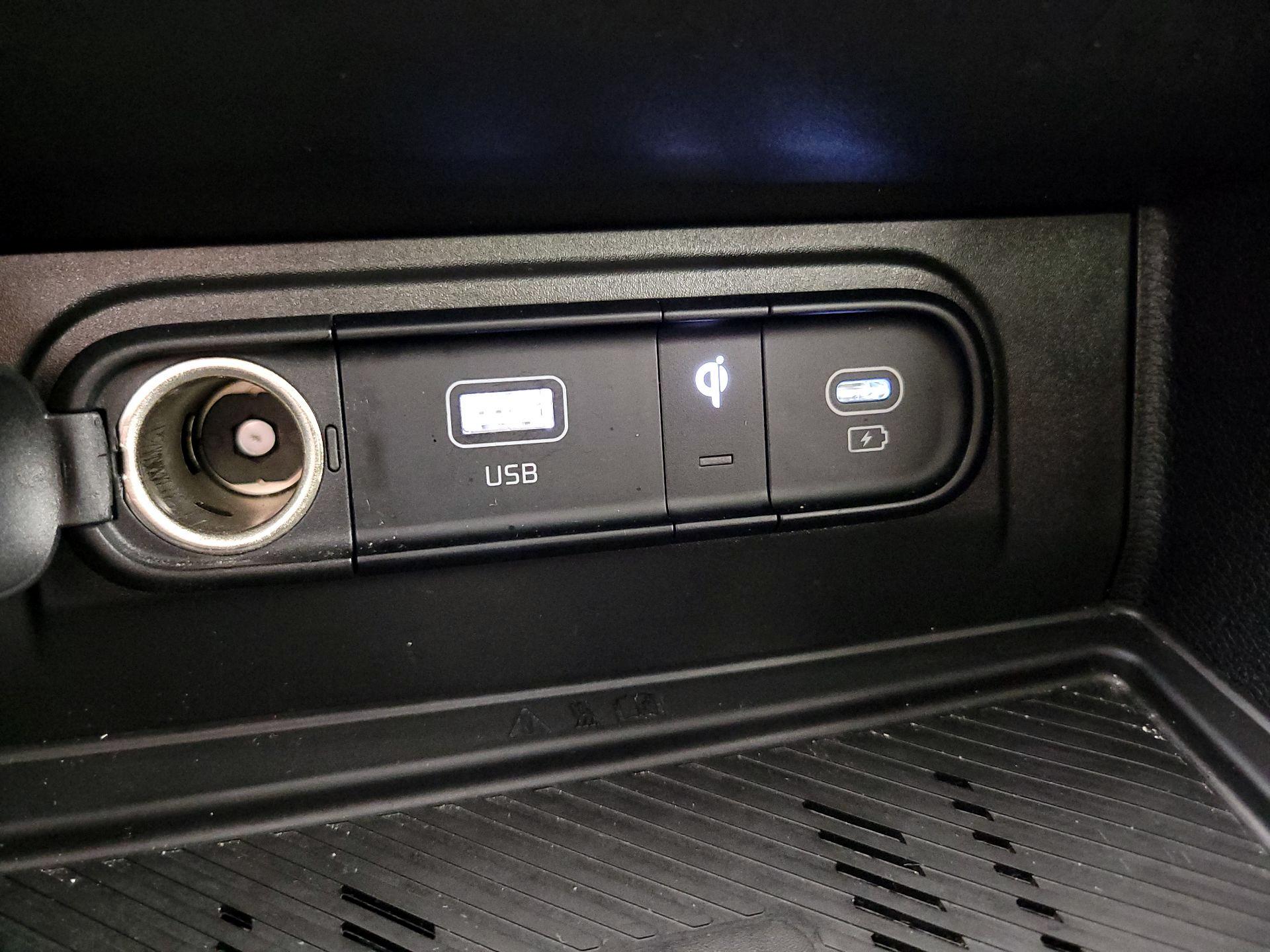 Thumbnail: 2023 Kia Sportage - 19